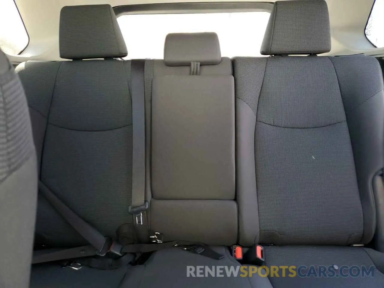 10 fotografías del automóvil dañado 2T3H1RFV9RC299215 TOYOTA RAV4 2024