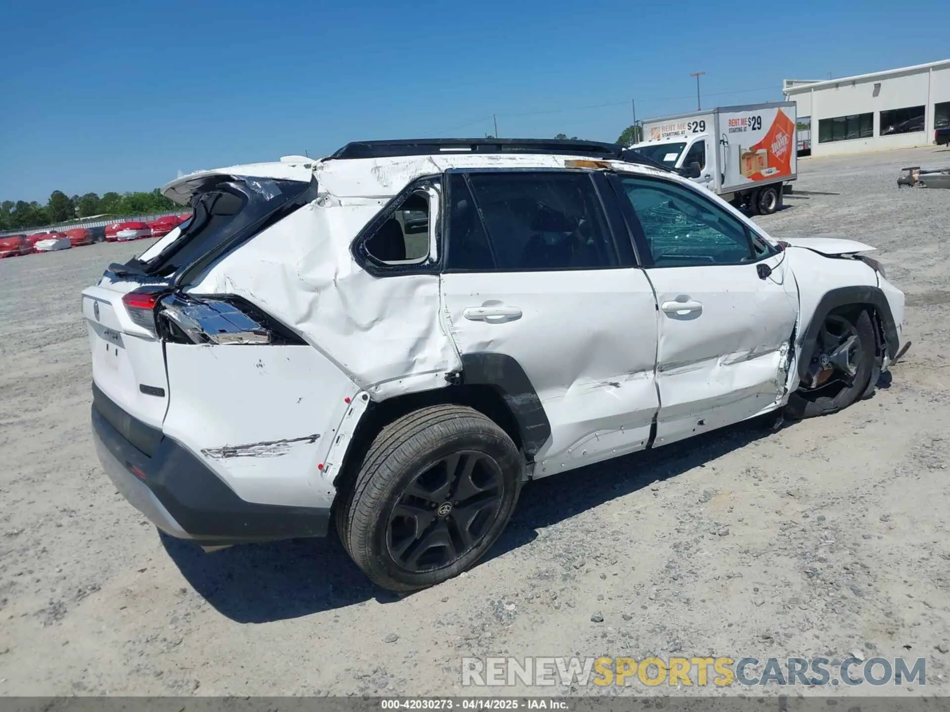 4 fotografías del automóvil dañado 2T3J1RFV0RW413618 TOYOTA RAV4 2024