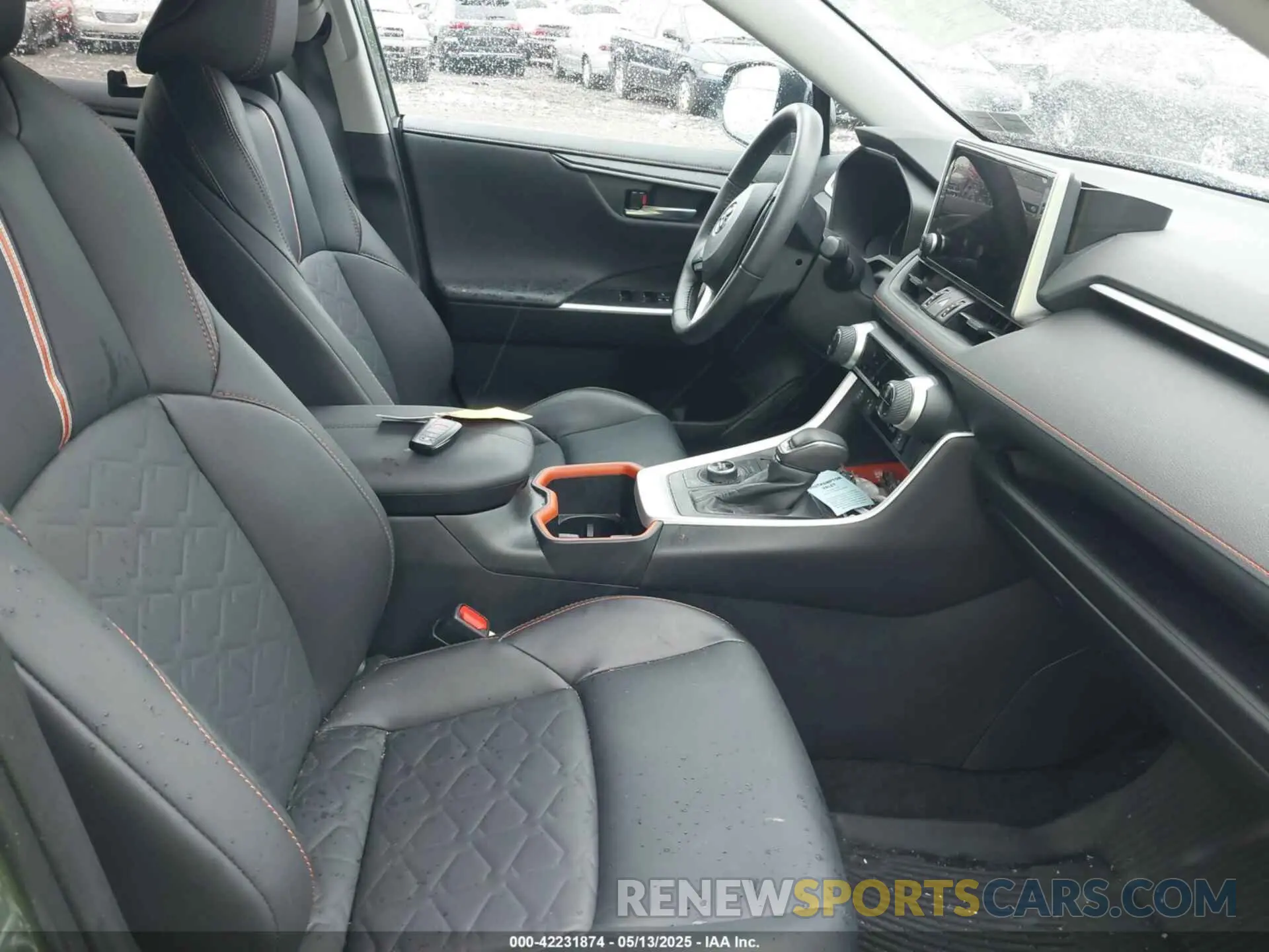 5 fotografías del automóvil dañado 2T3J1RFV0RW441922 TOYOTA RAV4 2024