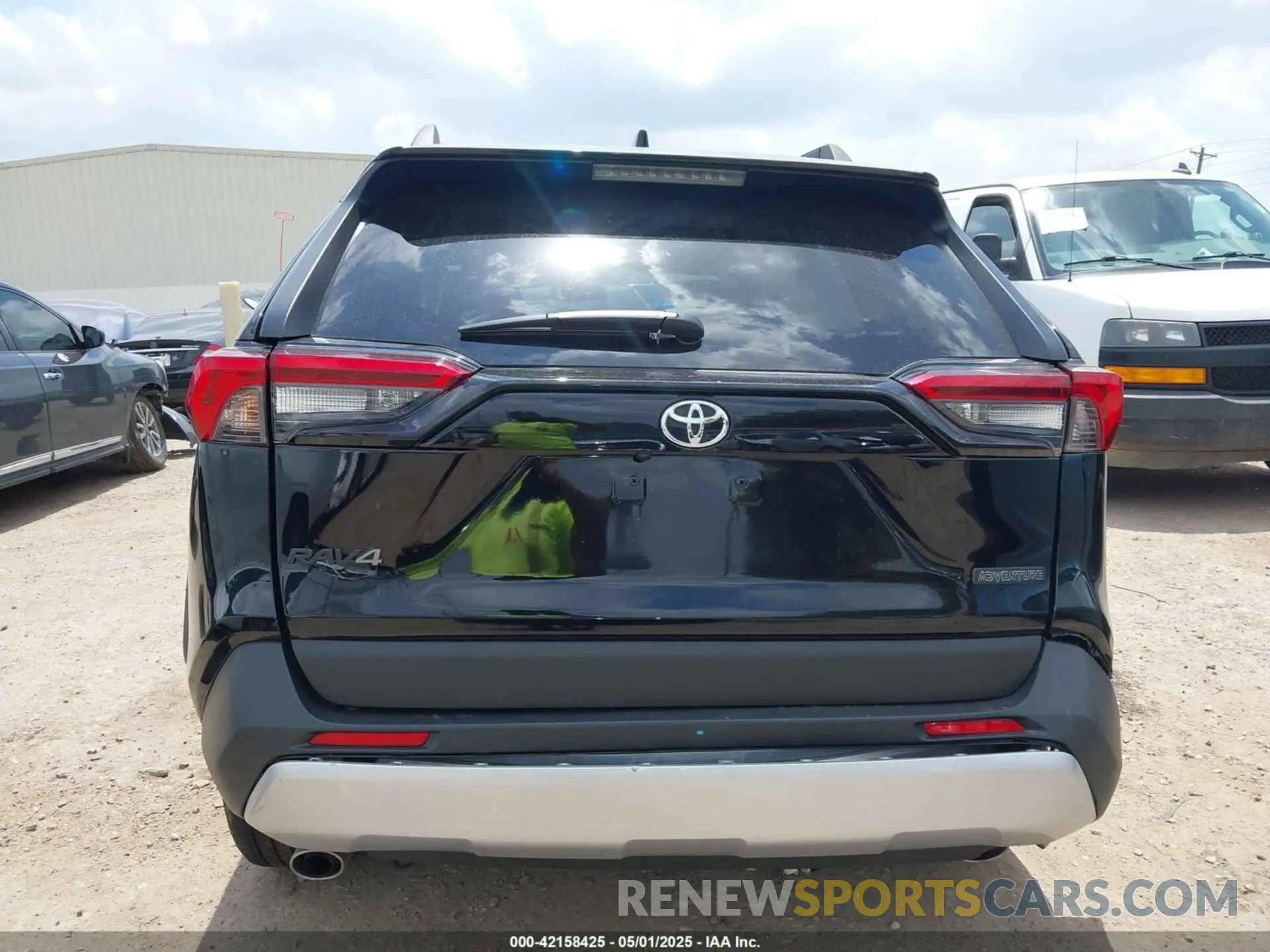 17 fotografías del automóvil dañado 2T3J1RFV1RW471463 TOYOTA RAV4 2024