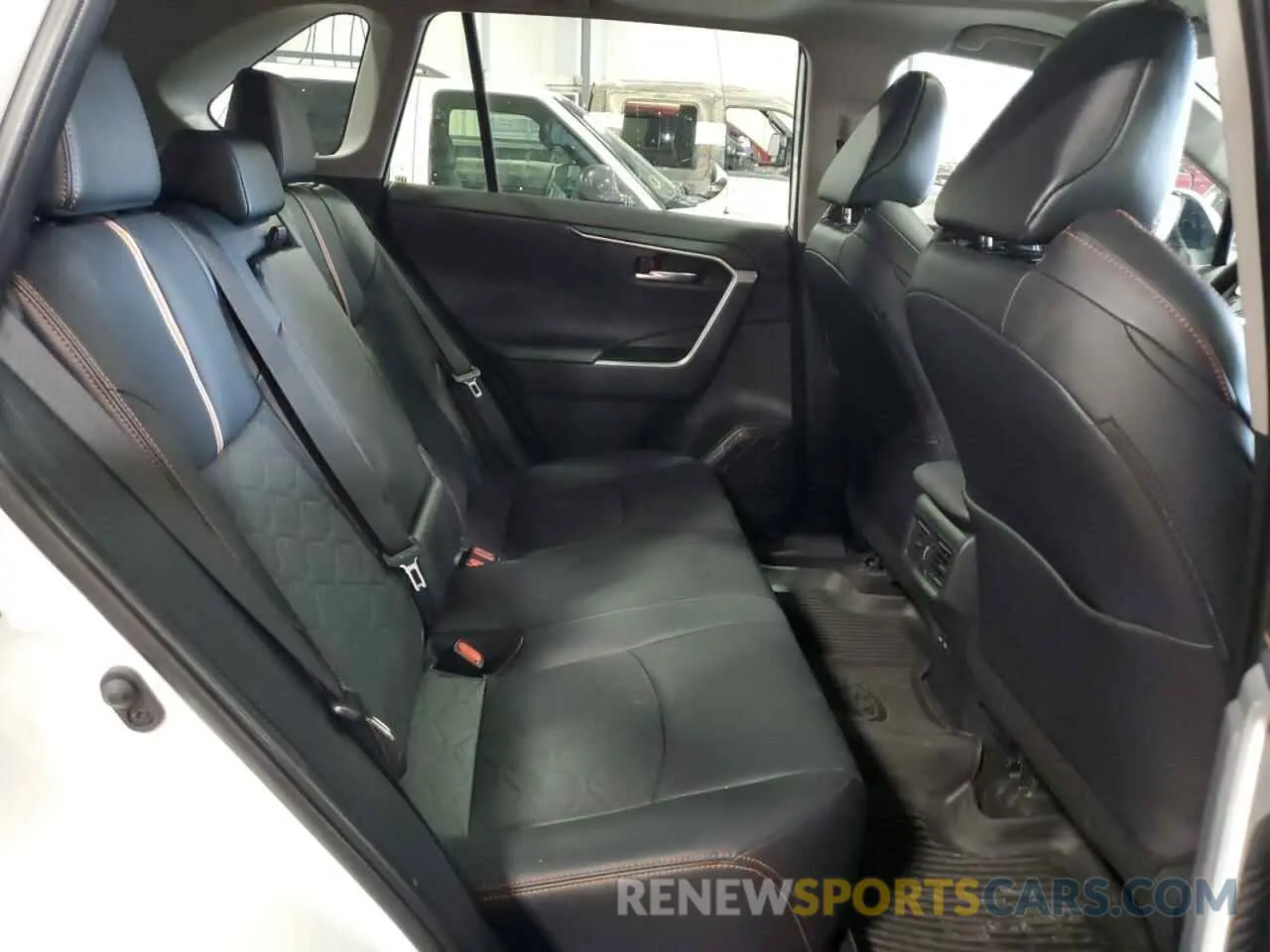 11 fotografías del automóvil dañado 2T3J1RFV2RW411370 TOYOTA RAV4 2024