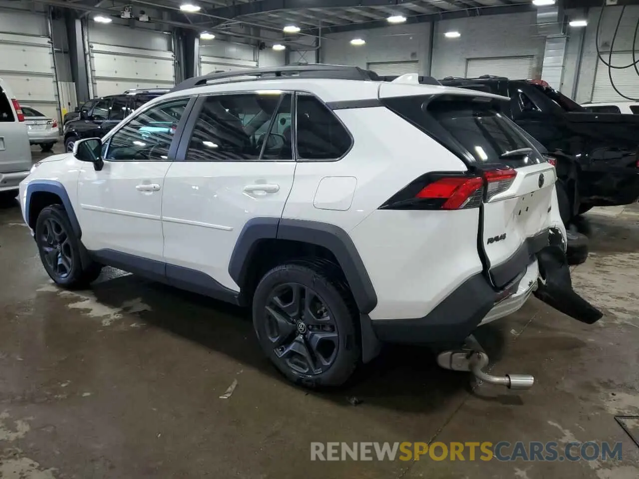 2 fotografías del automóvil dañado 2T3J1RFV2RW411370 TOYOTA RAV4 2024