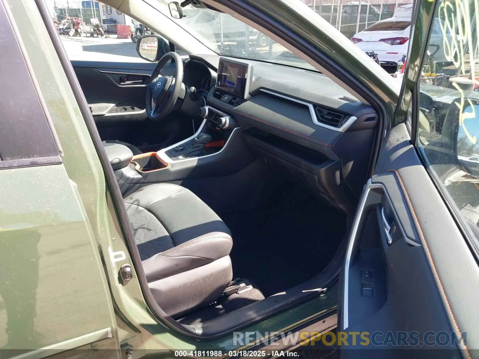 5 fotografías del automóvil dañado 2T3J1RFV3RW442580 TOYOTA RAV4 2024