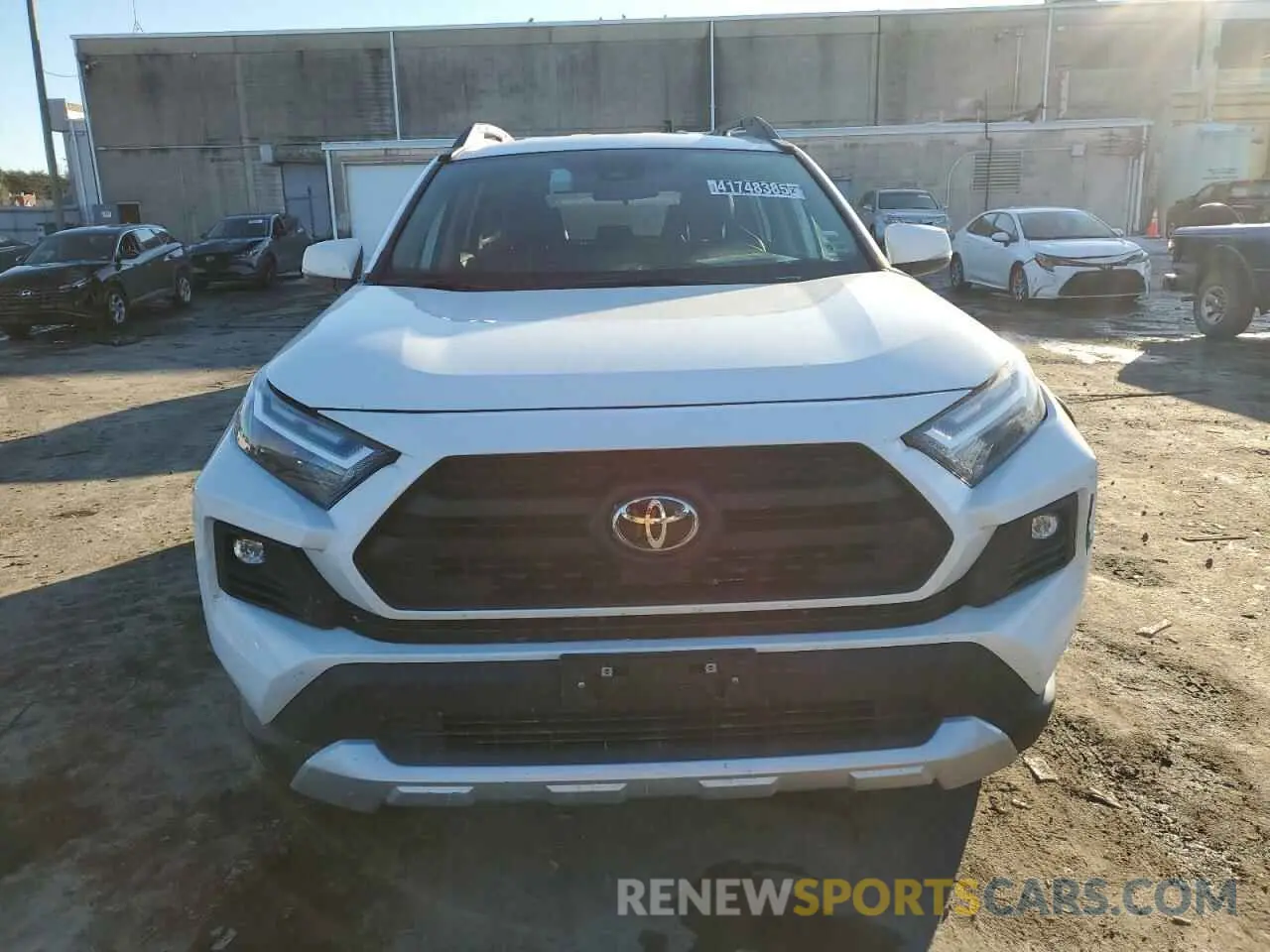 5 fotografías del automóvil dañado 2T3J1RFV8RW423720 TOYOTA RAV4 2024
