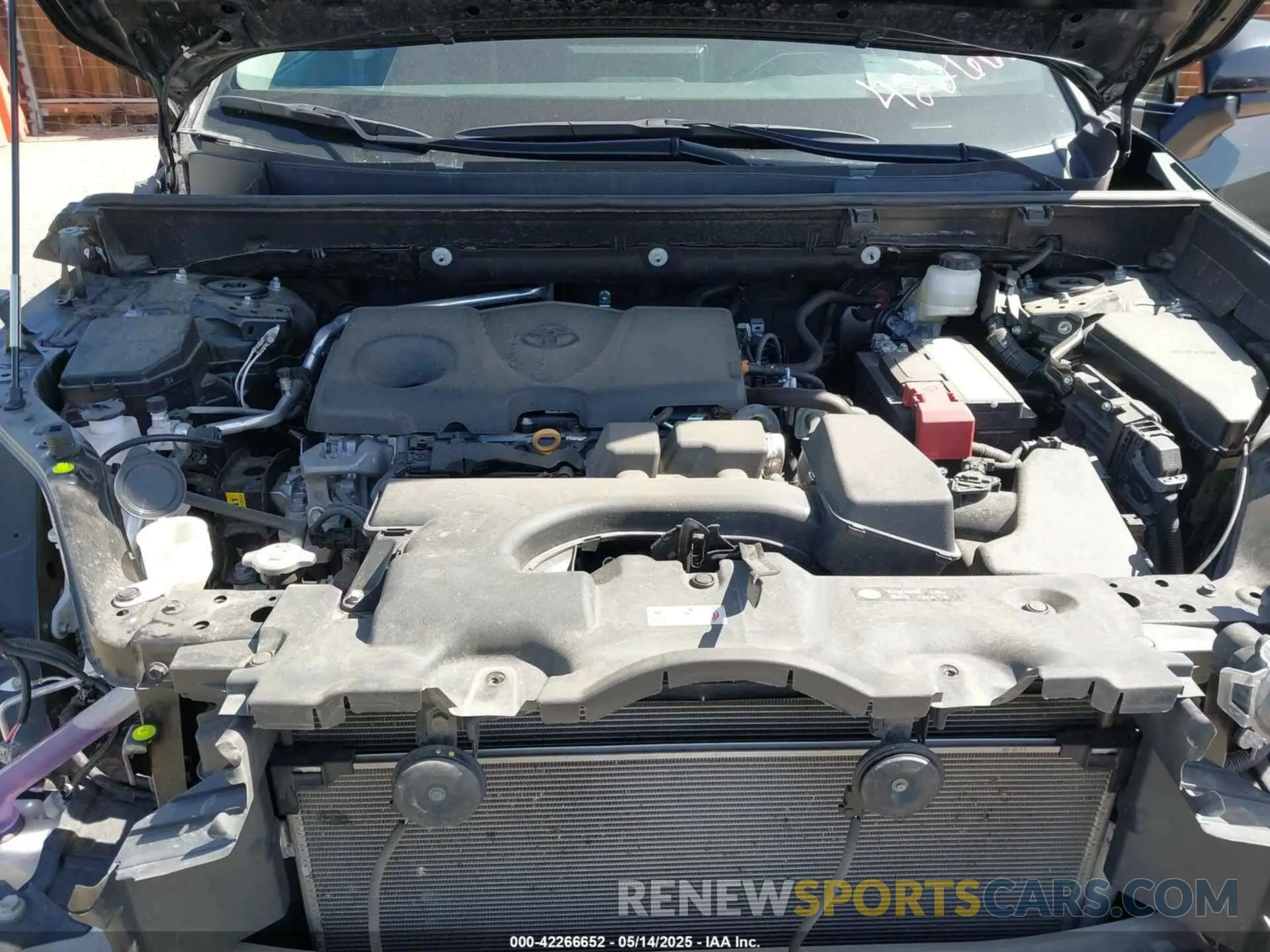 10 fotografías del automóvil dañado 2T3J1RFV8RW462680 TOYOTA RAV4 2024