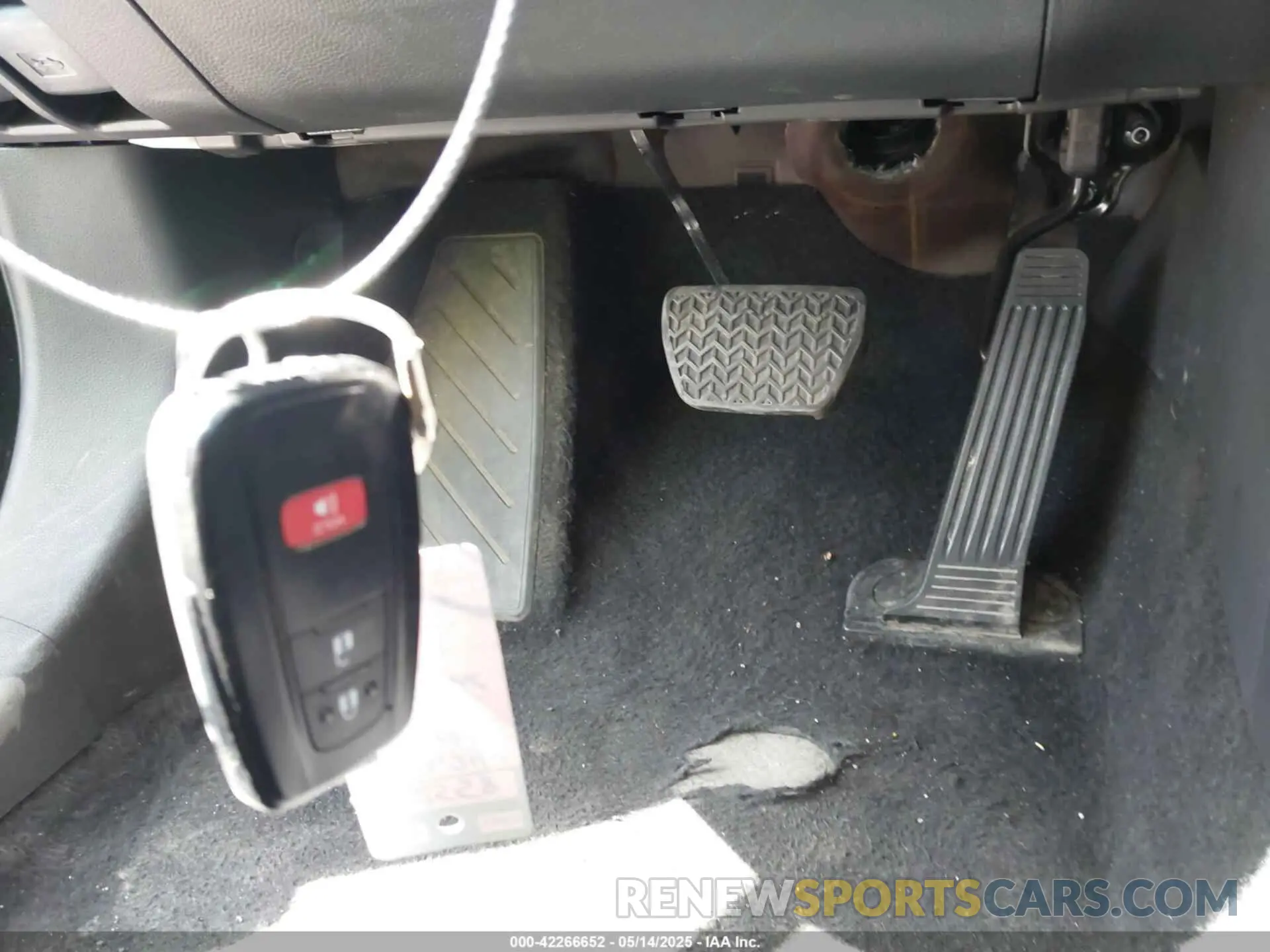 11 fotografías del automóvil dañado 2T3J1RFV8RW462680 TOYOTA RAV4 2024