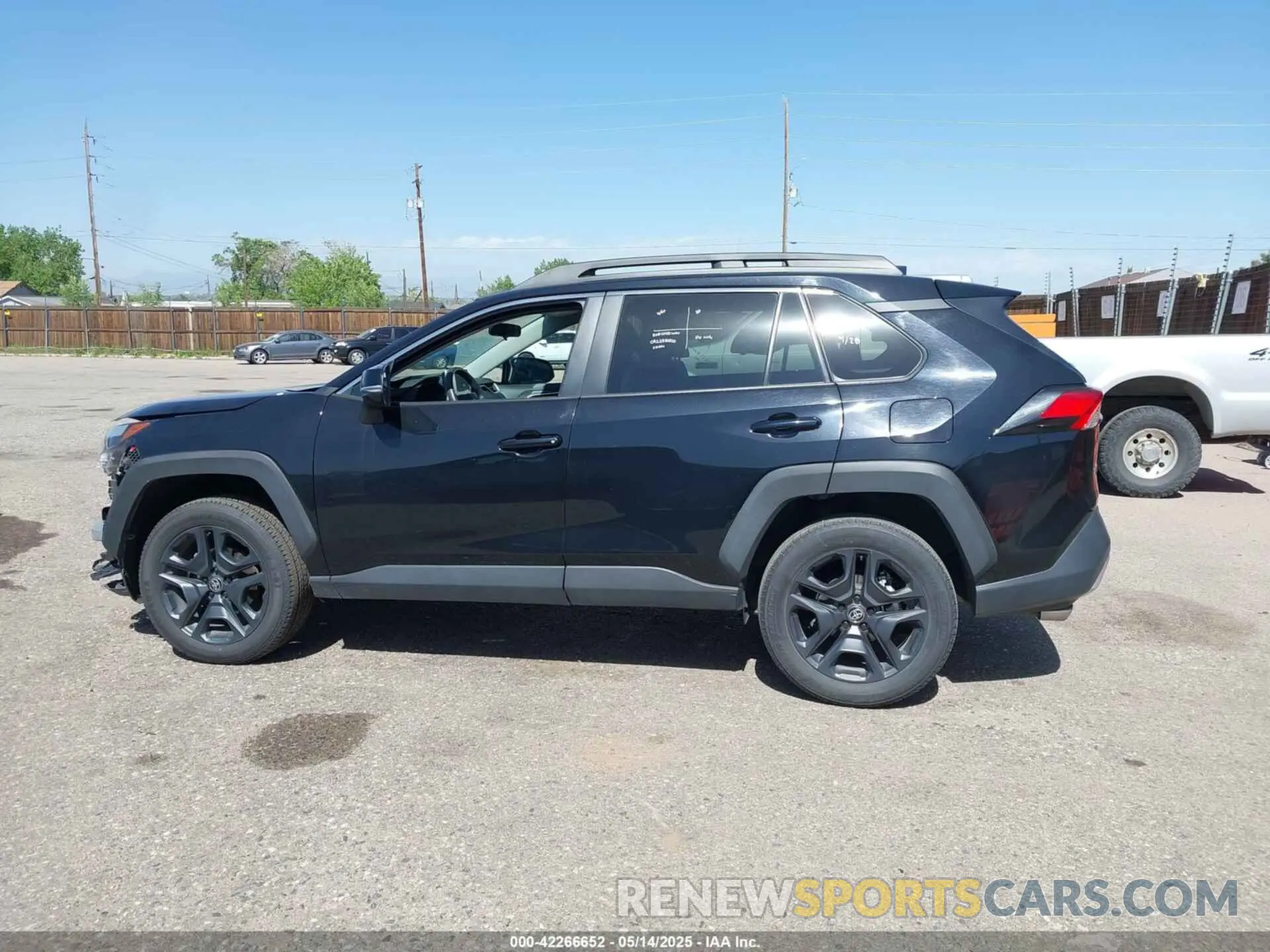 14 fotografías del automóvil dañado 2T3J1RFV8RW462680 TOYOTA RAV4 2024