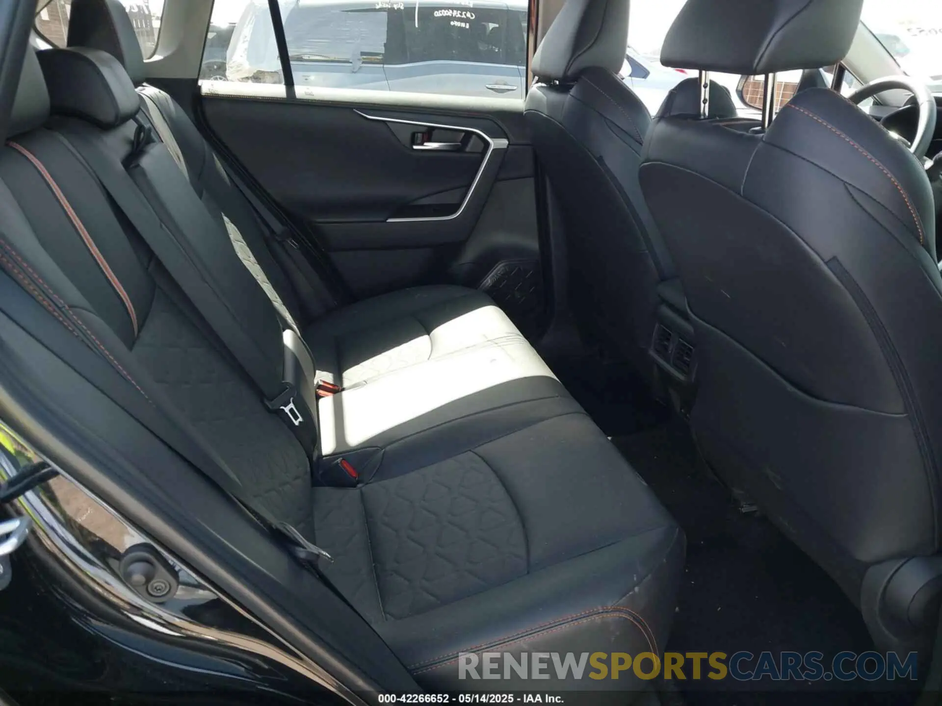 8 fotografías del automóvil dañado 2T3J1RFV8RW462680 TOYOTA RAV4 2024