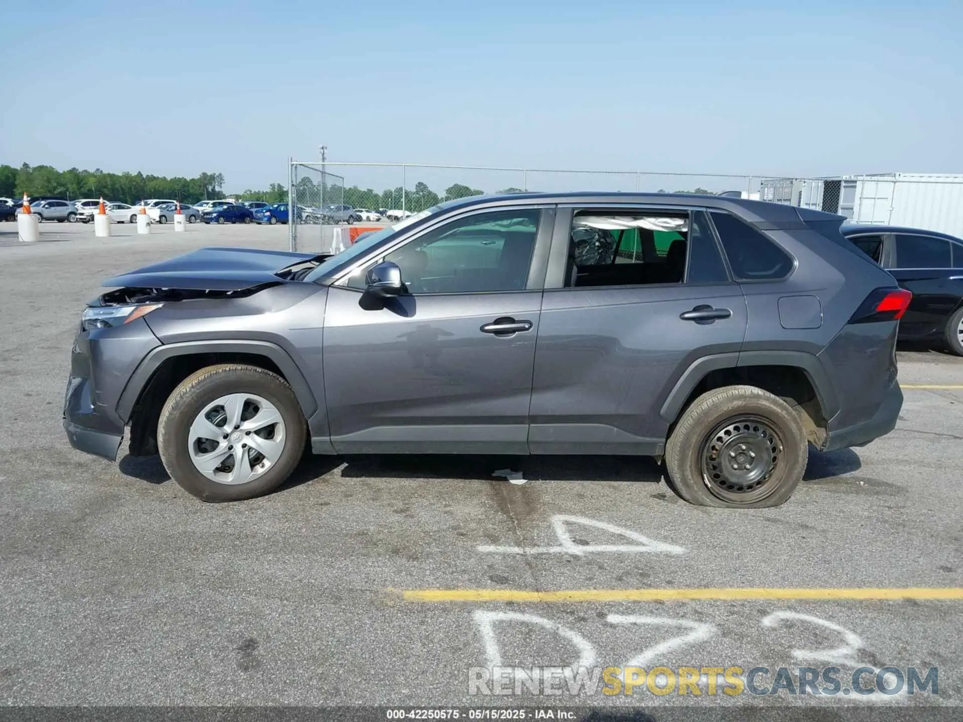 14 fotografías del automóvil dañado 2T3K1RFV2RC291849 TOYOTA RAV4 2024