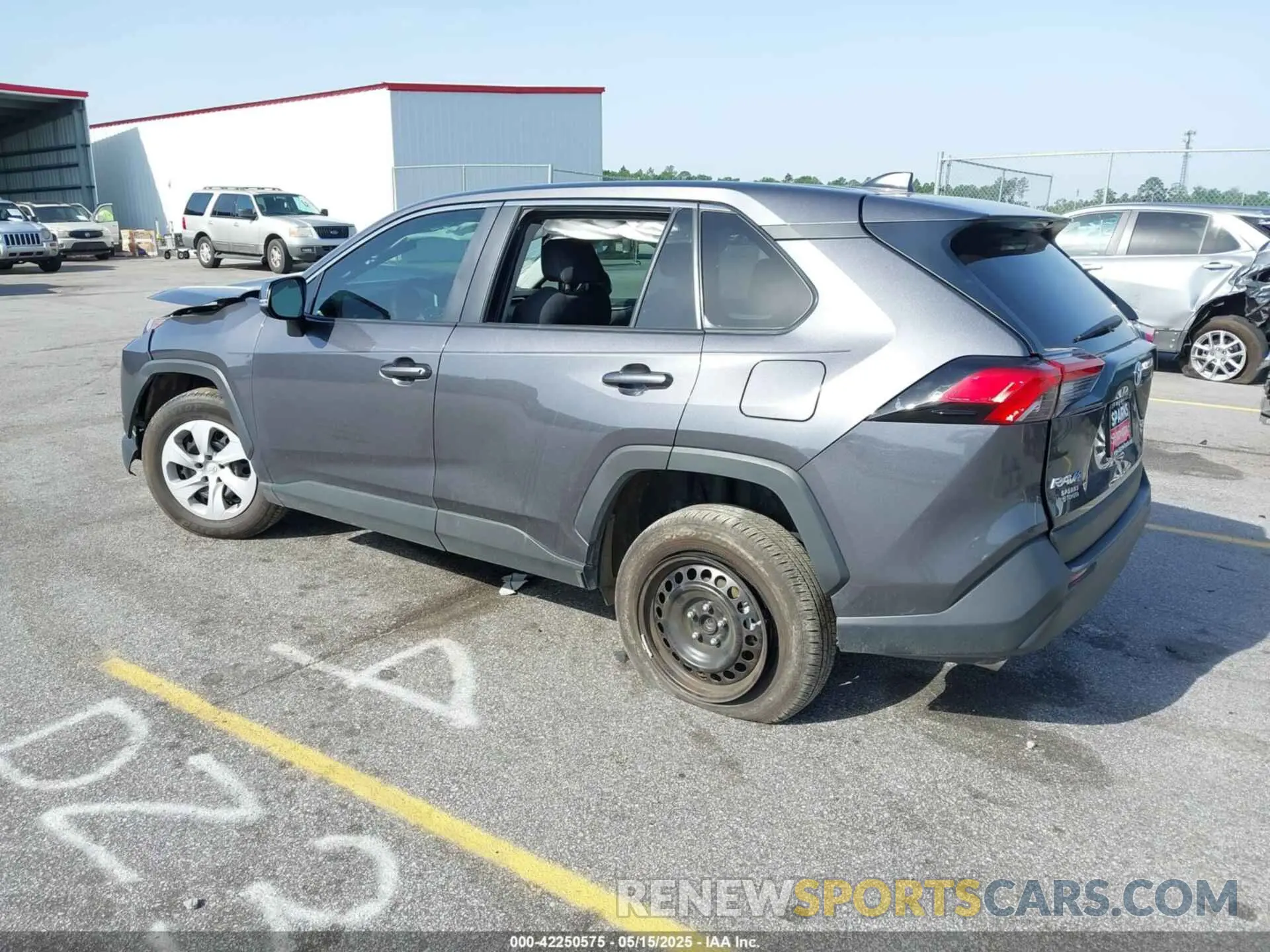 3 fotografías del automóvil dañado 2T3K1RFV2RC291849 TOYOTA RAV4 2024