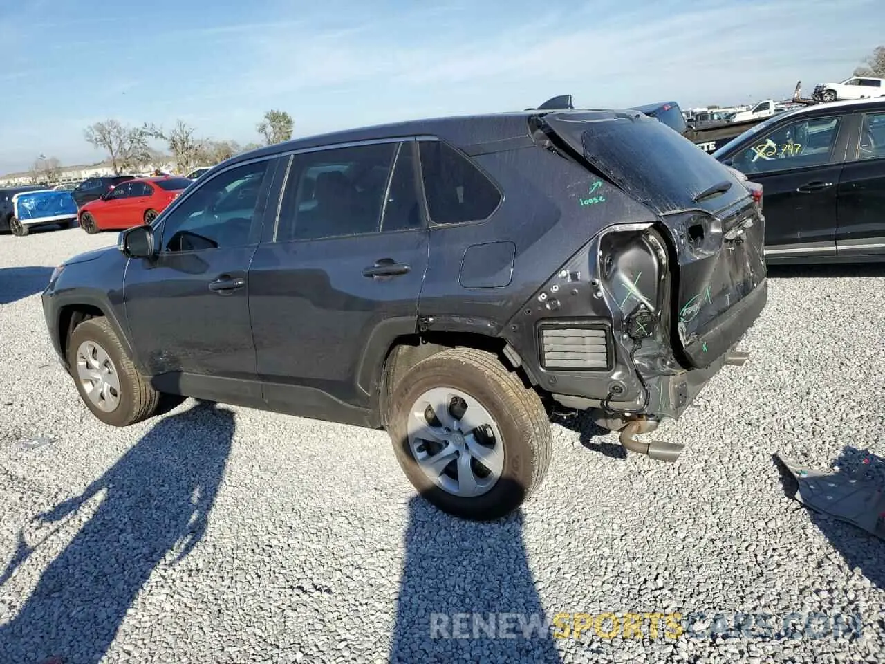 2 fotografías del automóvil dañado 2T3K1RFV3RC293044 TOYOTA RAV4 2024