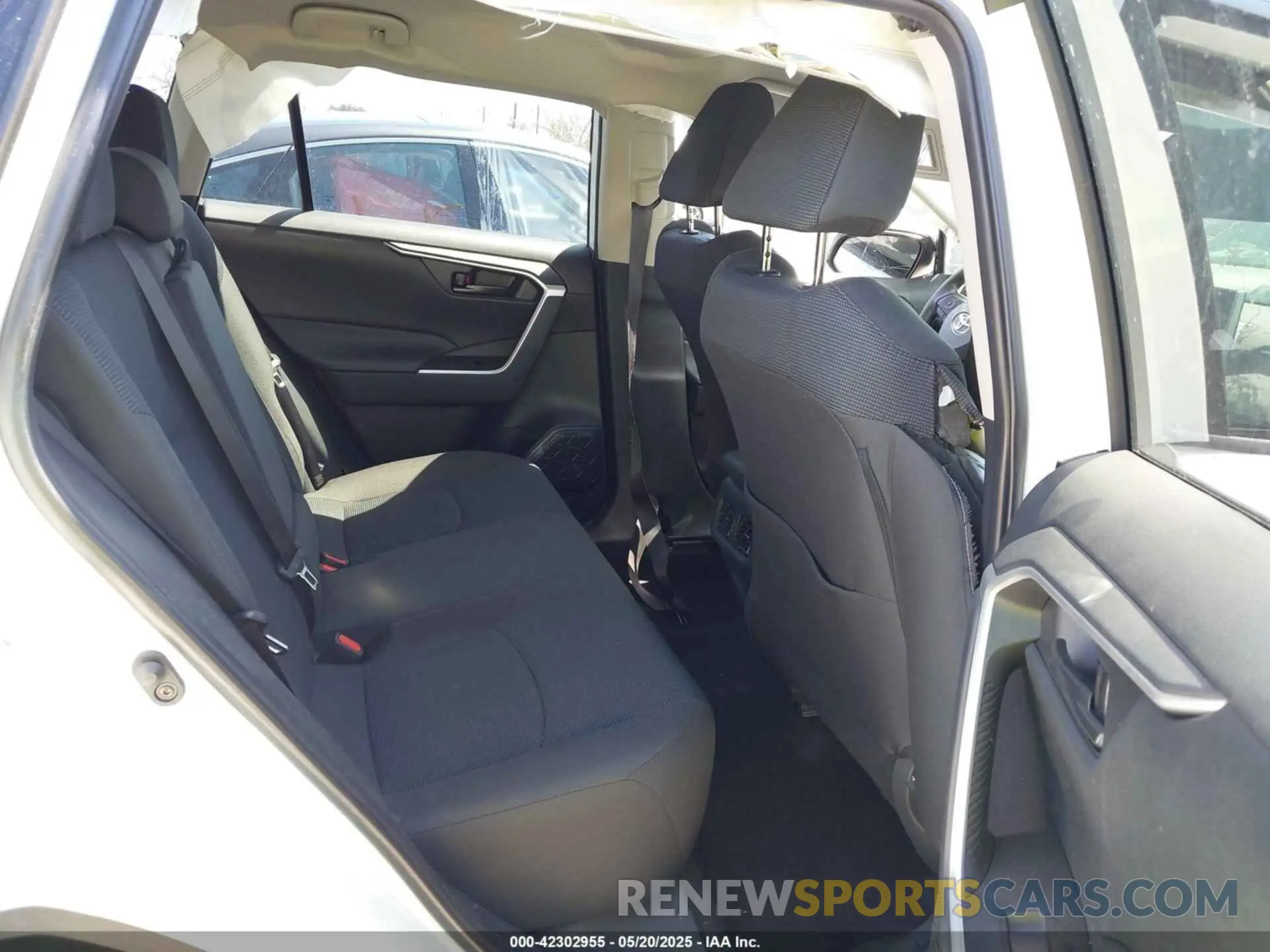 8 fotografías del automóvil dañado 2T3K1RFV5RW337477 TOYOTA RAV4 2024