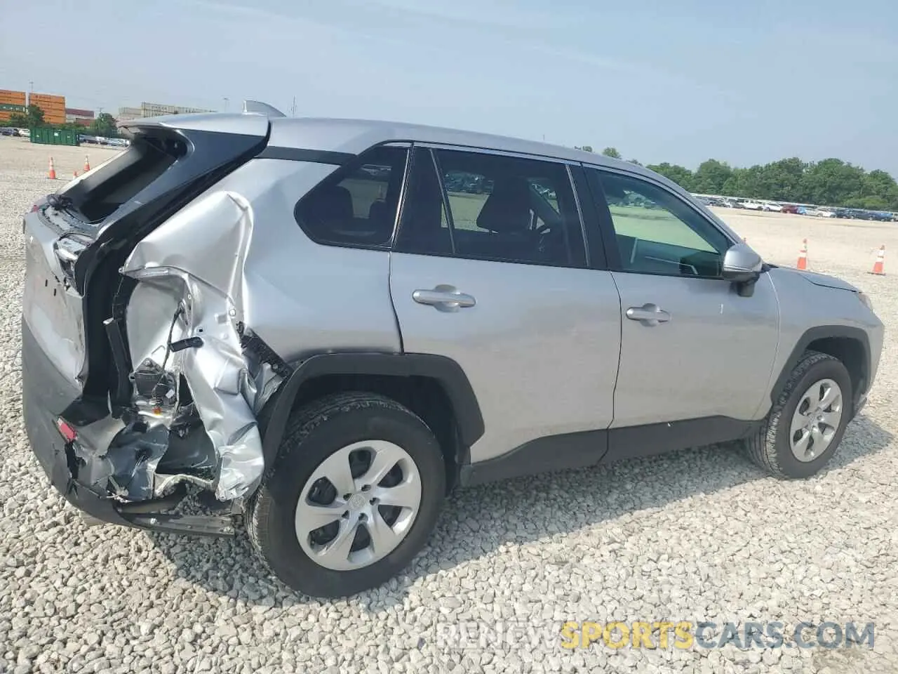 3 fotografías del automóvil dañado 2T3K1RFV6RC255436 TOYOTA RAV4 2024