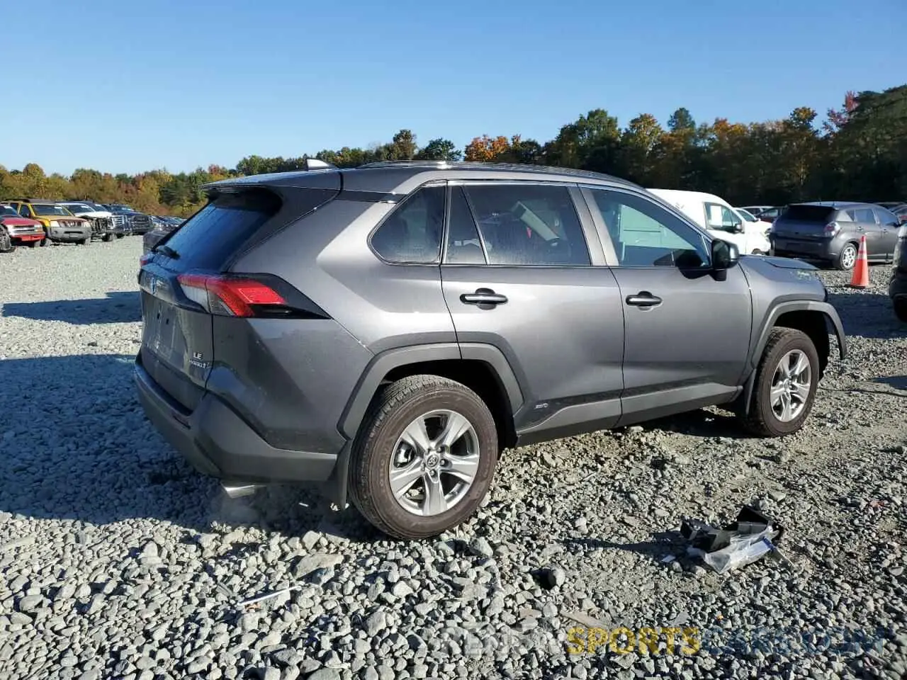 3 fotografías del automóvil dañado 2T3LWRFV5RW224635 TOYOTA RAV4 2024