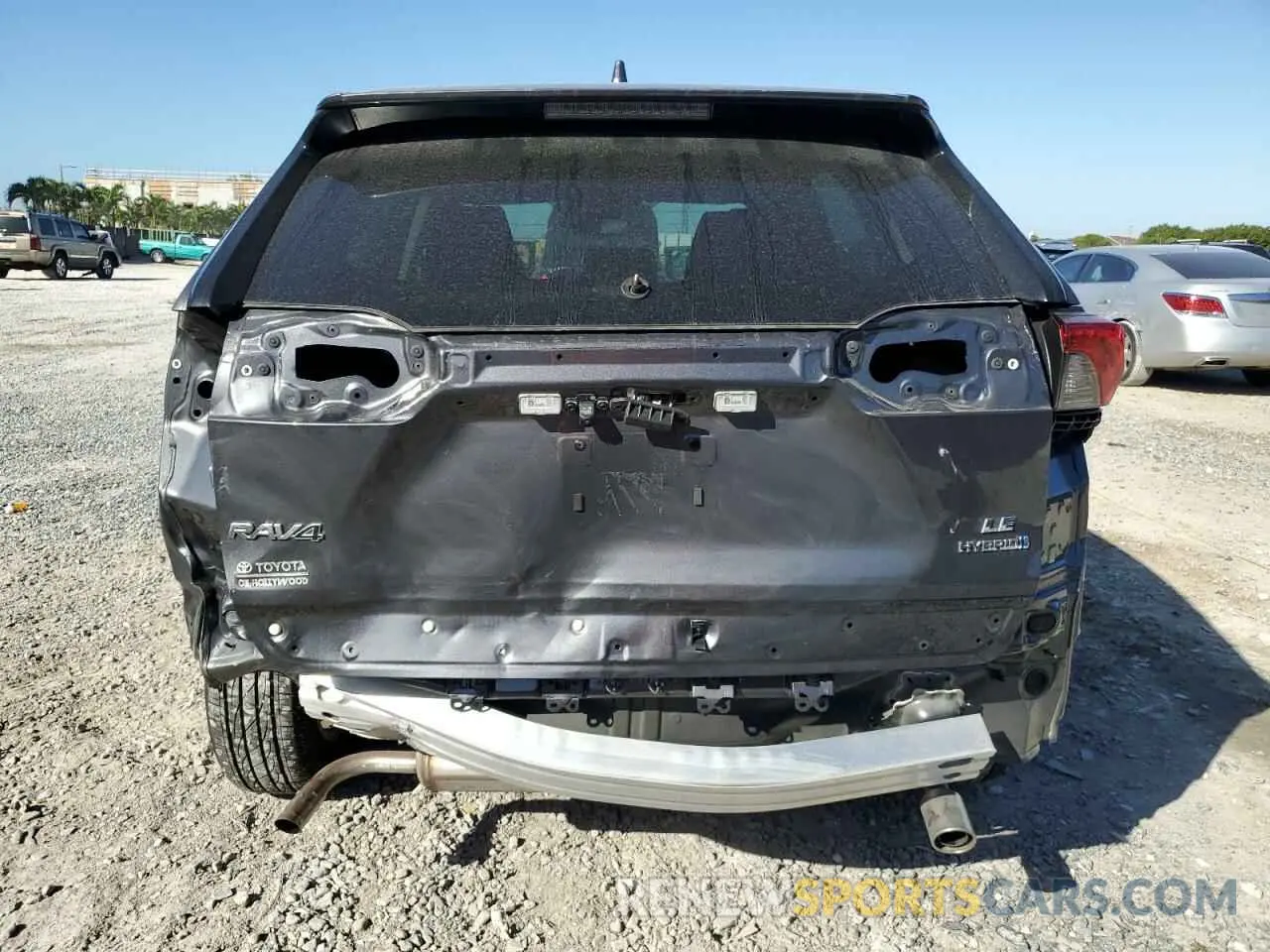 6 fotografías del automóvil dañado 2T3LWRFV6RW222702 TOYOTA RAV4 2024