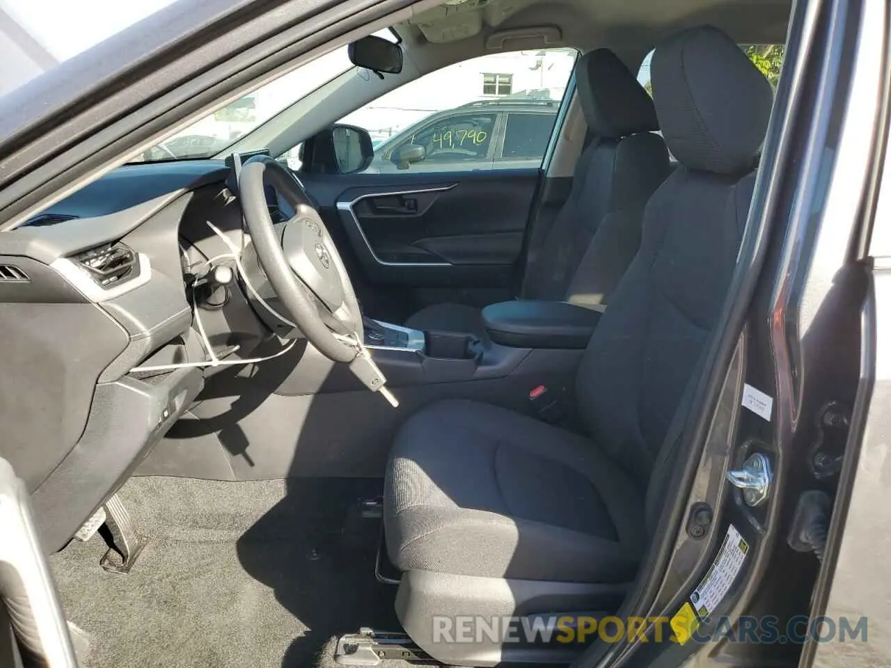 7 fotografías del automóvil dañado 2T3LWRFV6RW222702 TOYOTA RAV4 2024