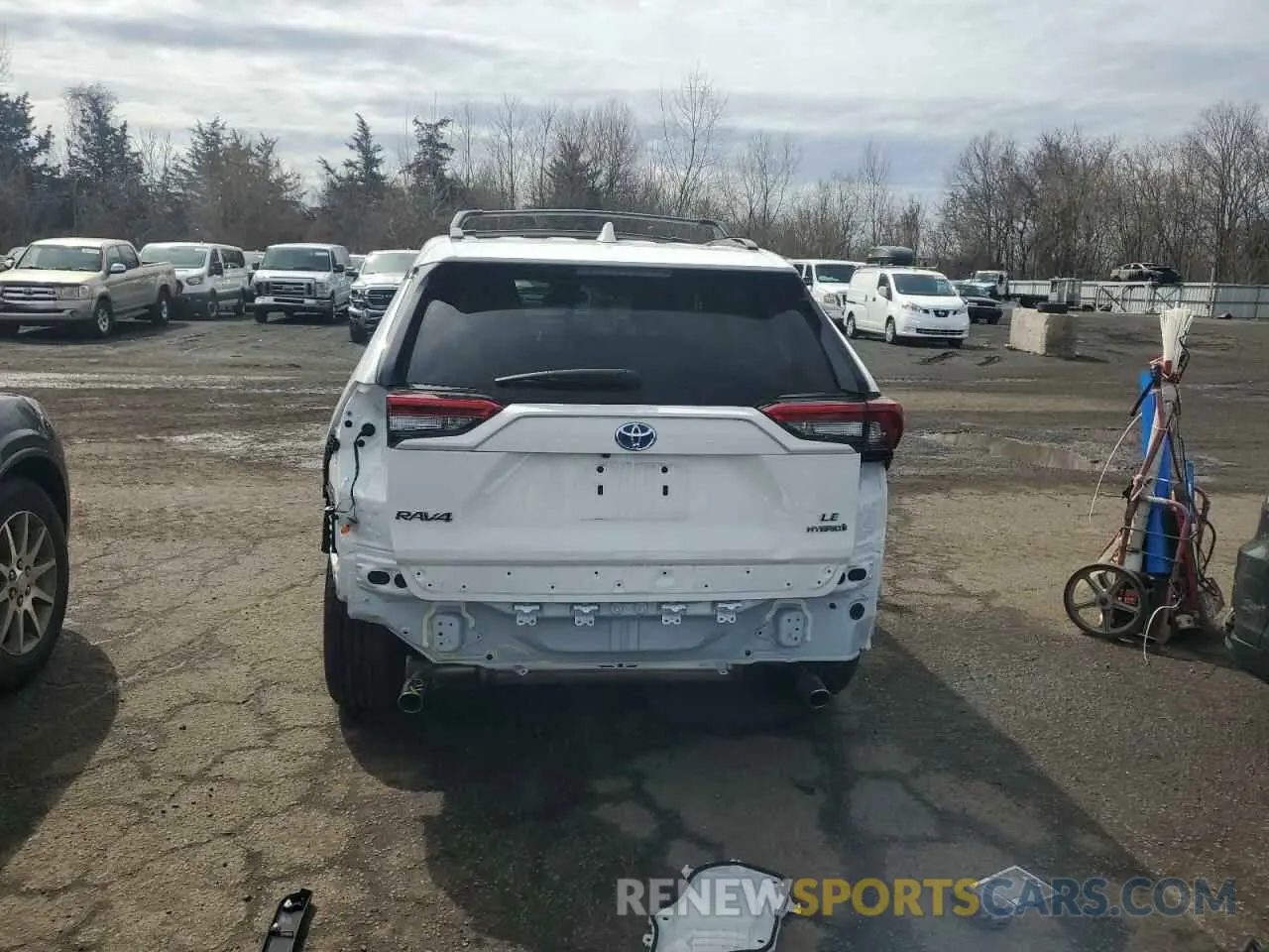 6 fotografías del automóvil dañado 2T3LWRFV7RW251108 TOYOTA RAV4 2024