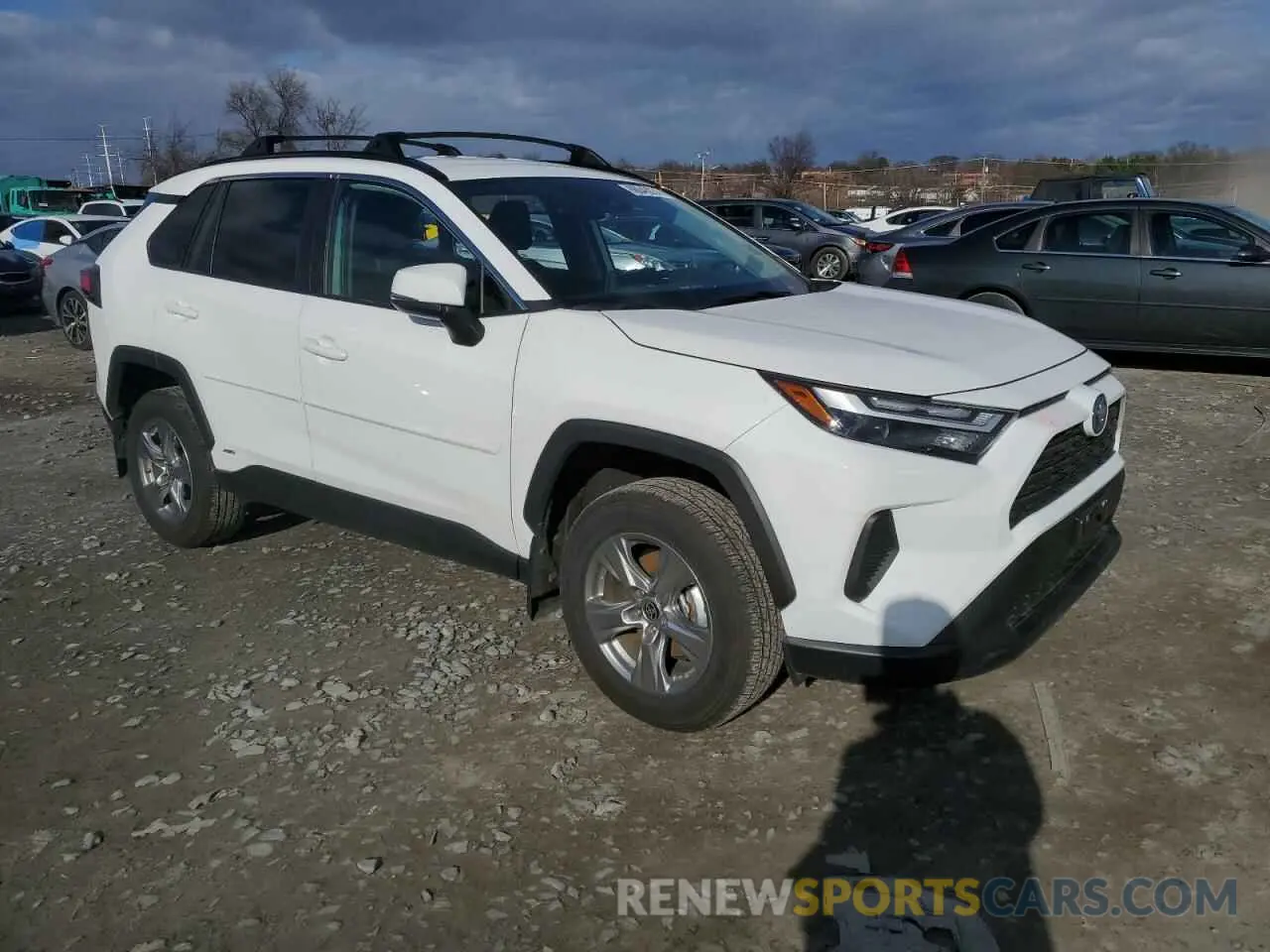 4 fotografías del automóvil dañado 2T3MWRFV7RW204312 TOYOTA RAV4 2024