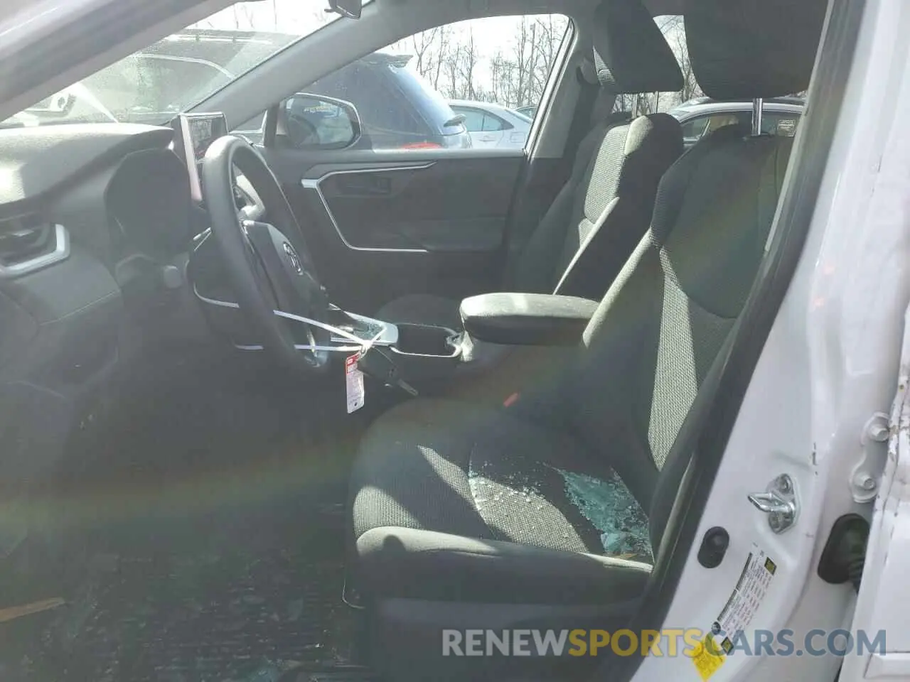 7 fotografías del automóvil dañado 2T3MWRFV7RW204312 TOYOTA RAV4 2024