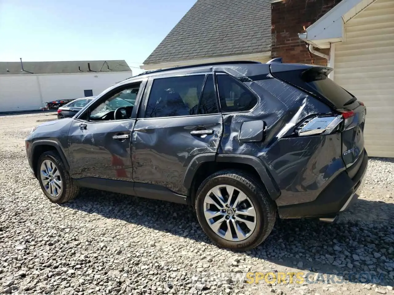 2 fotografías del automóvil dañado 2T3N1RFV4RW417284 TOYOTA RAV4 2024