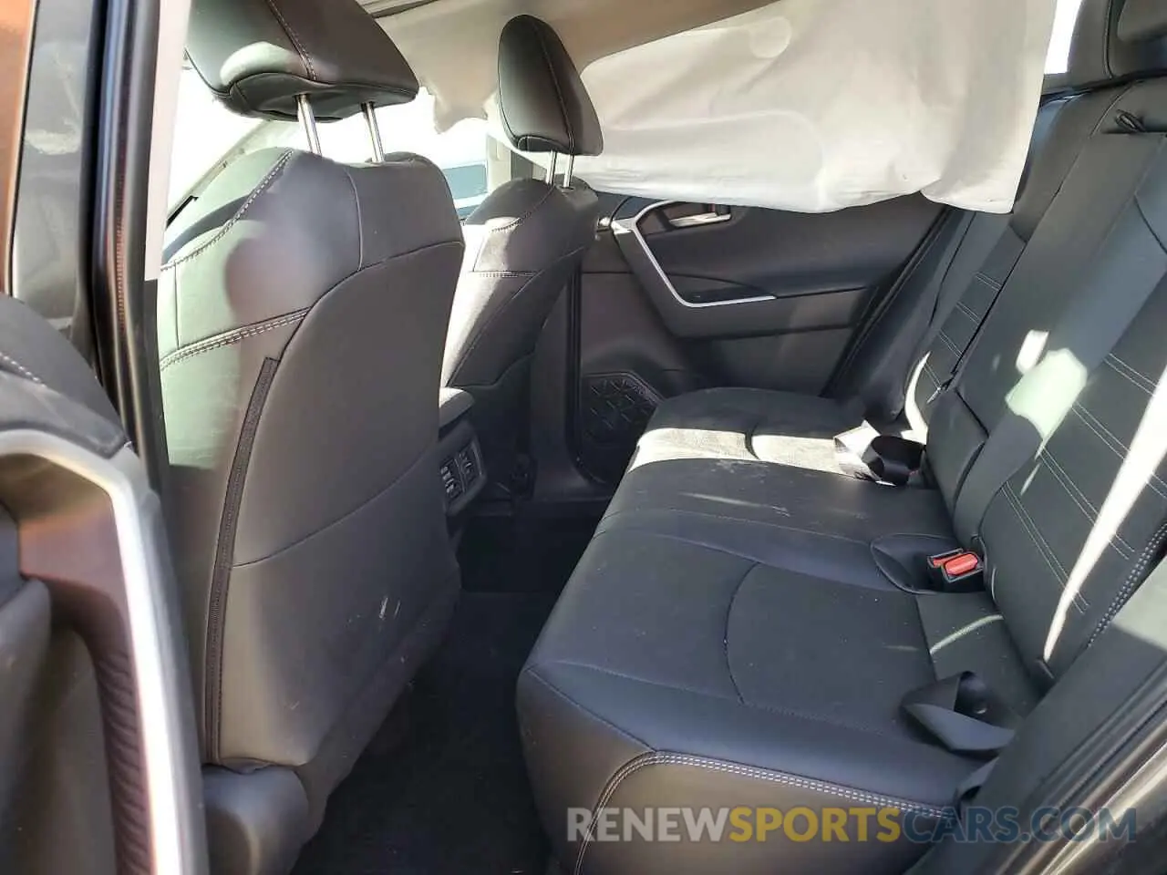 11 fotografías del automóvil dañado 2T3N1RFV6RC481182 TOYOTA RAV4 2024