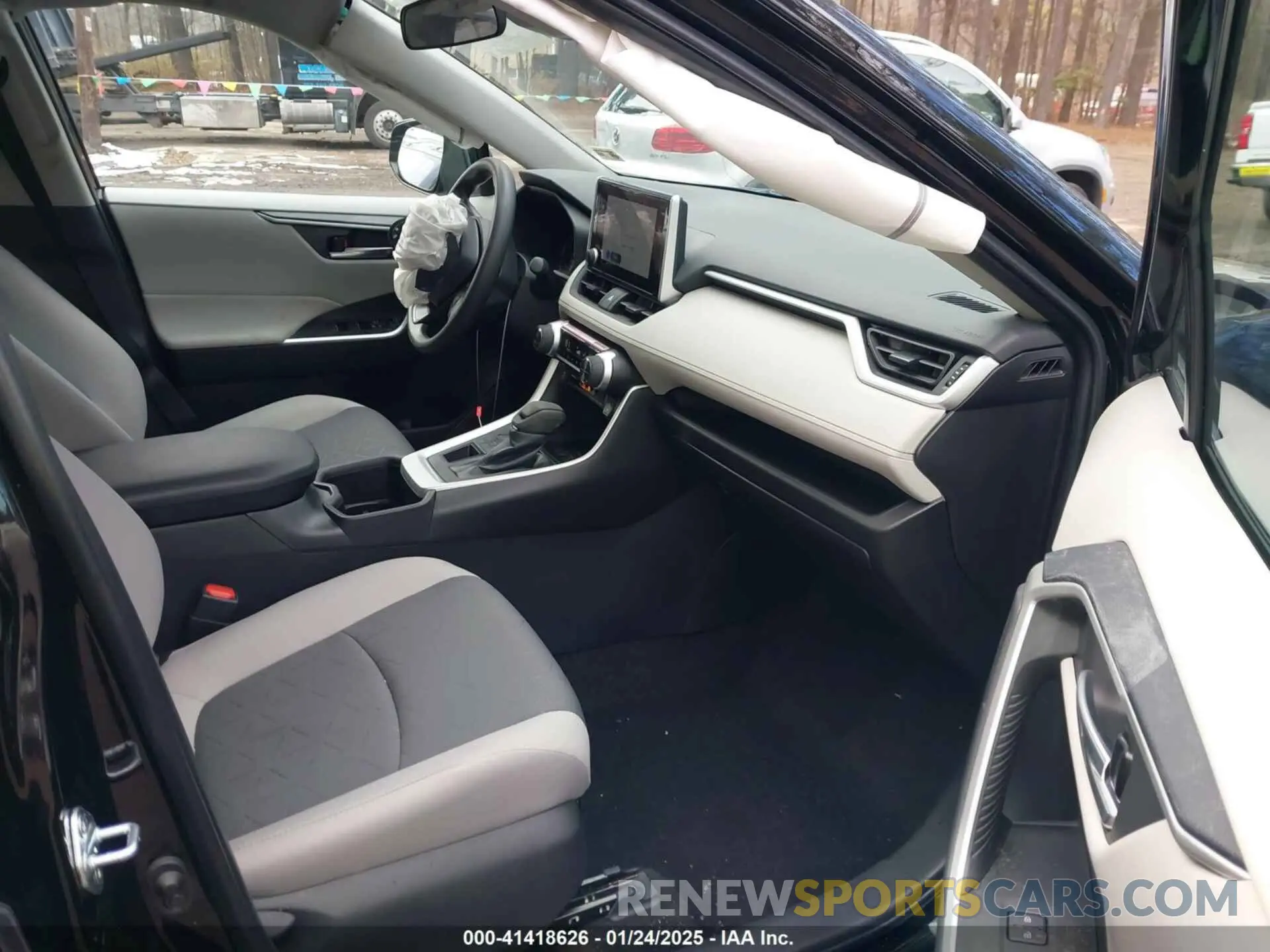 5 fotografías del automóvil dañado 2T3P1RFV0RC455282 TOYOTA RAV4 2024