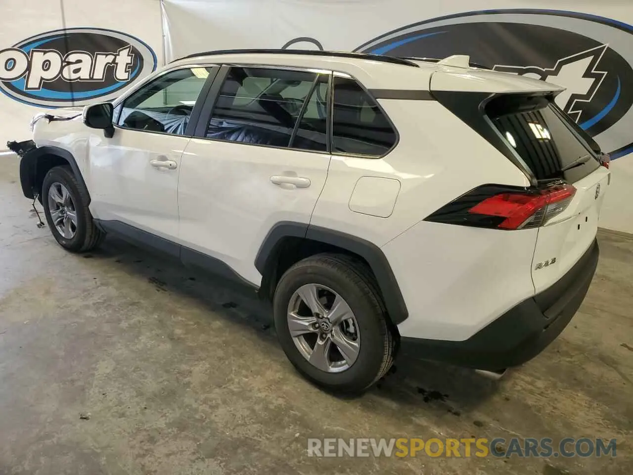 2 fotografías del automóvil dañado 2T3P1RFV0RC456870 TOYOTA RAV4 2024