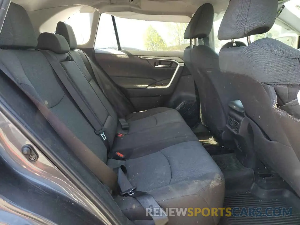 11 fotografías del automóvil dañado 2T3P1RFV0RW445253 TOYOTA RAV4 2024