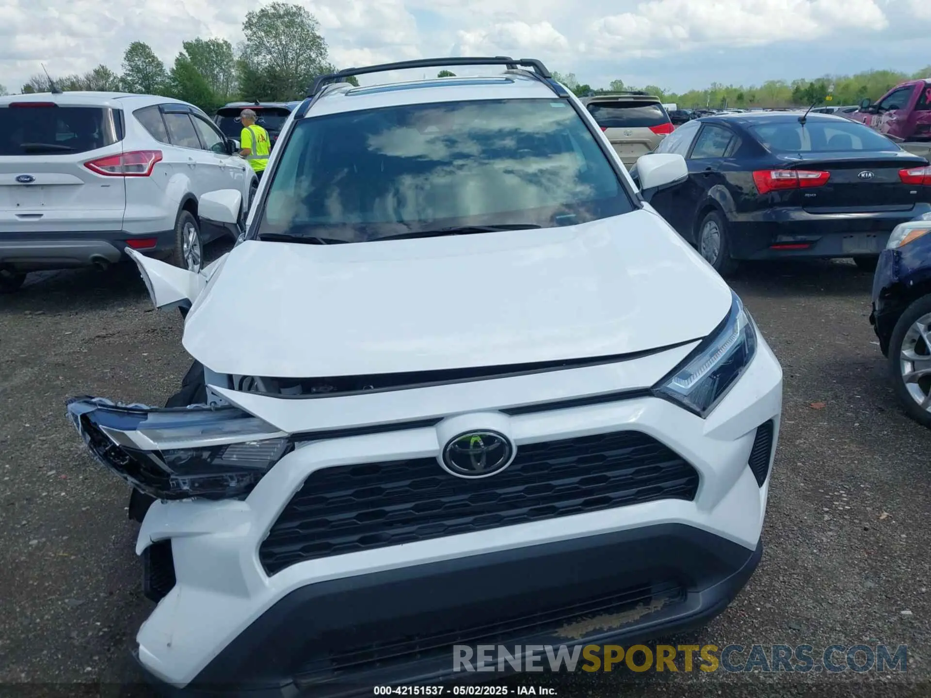 12 fotografías del automóvil dañado 2T3P1RFV0RW465695 TOYOTA RAV4 2024