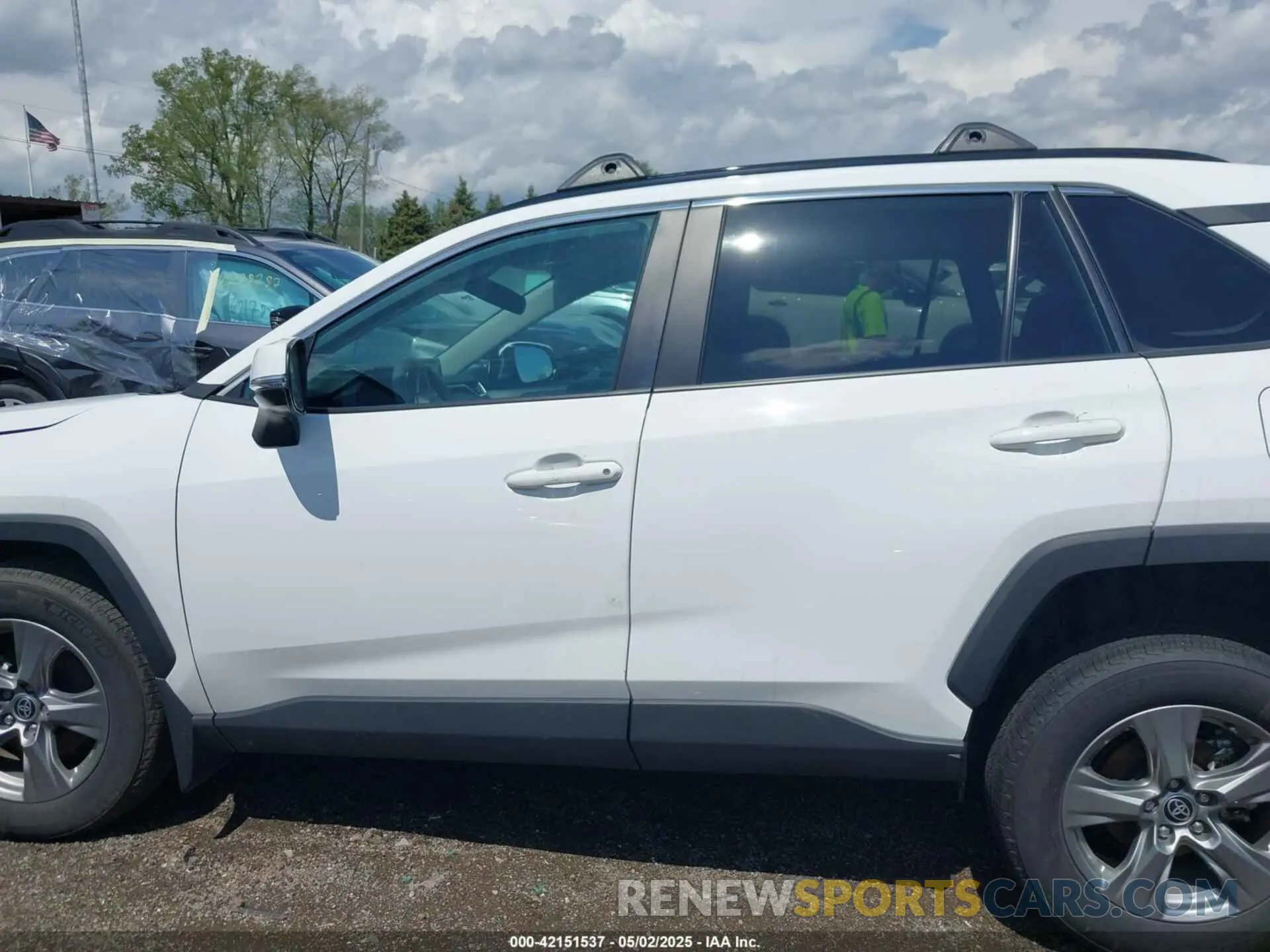 14 fotografías del automóvil dañado 2T3P1RFV0RW465695 TOYOTA RAV4 2024