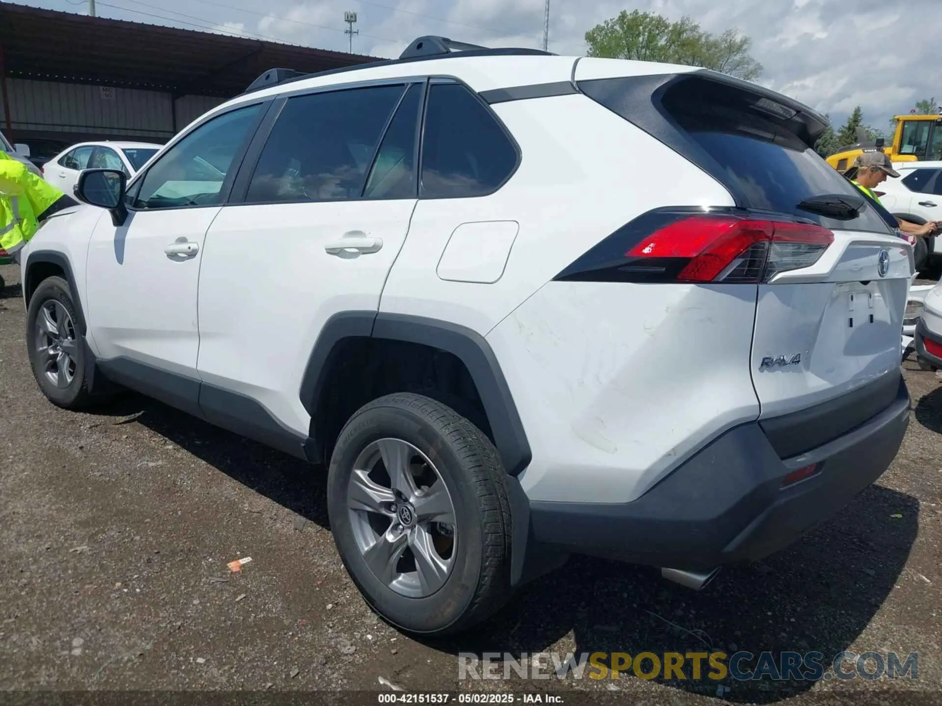 3 fotografías del automóvil dañado 2T3P1RFV0RW465695 TOYOTA RAV4 2024