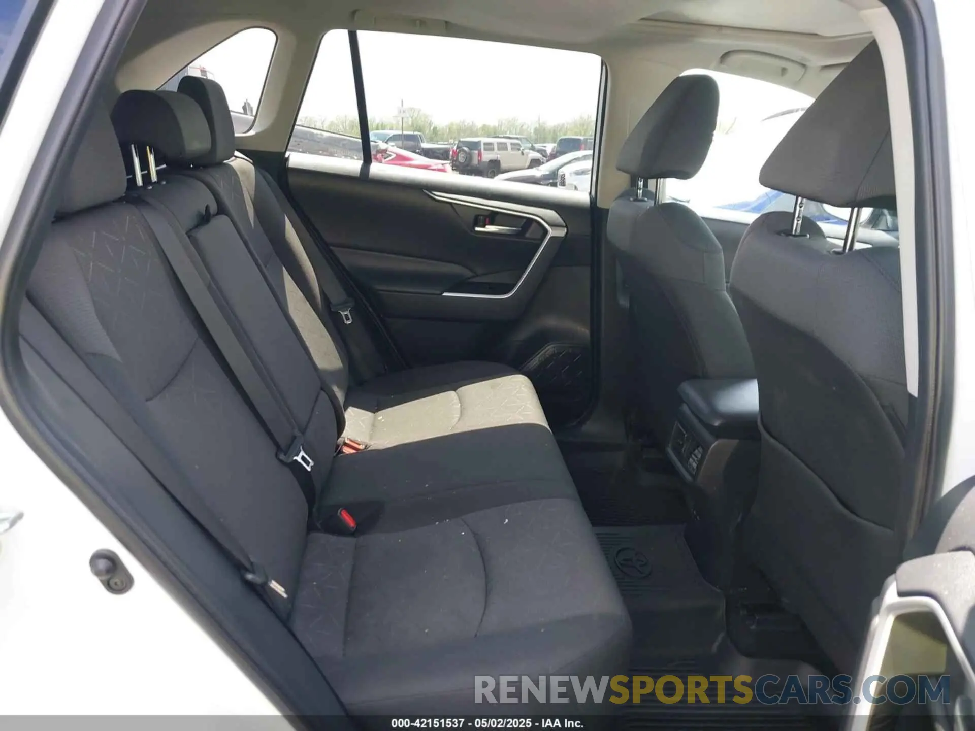 8 fotografías del automóvil dañado 2T3P1RFV0RW465695 TOYOTA RAV4 2024