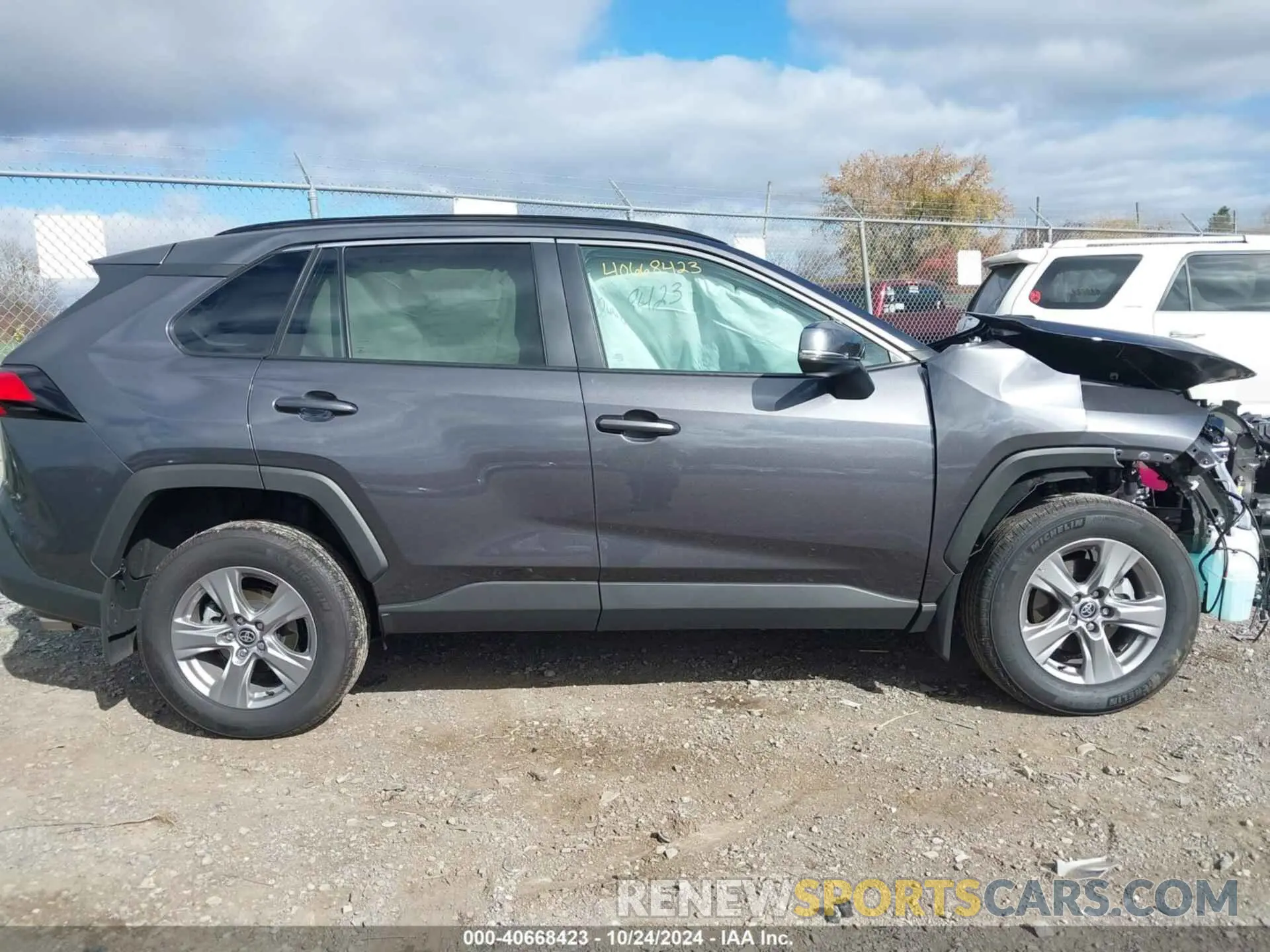 14 fotografías del automóvil dañado 2T3P1RFV2RC454649 TOYOTA RAV4 2024