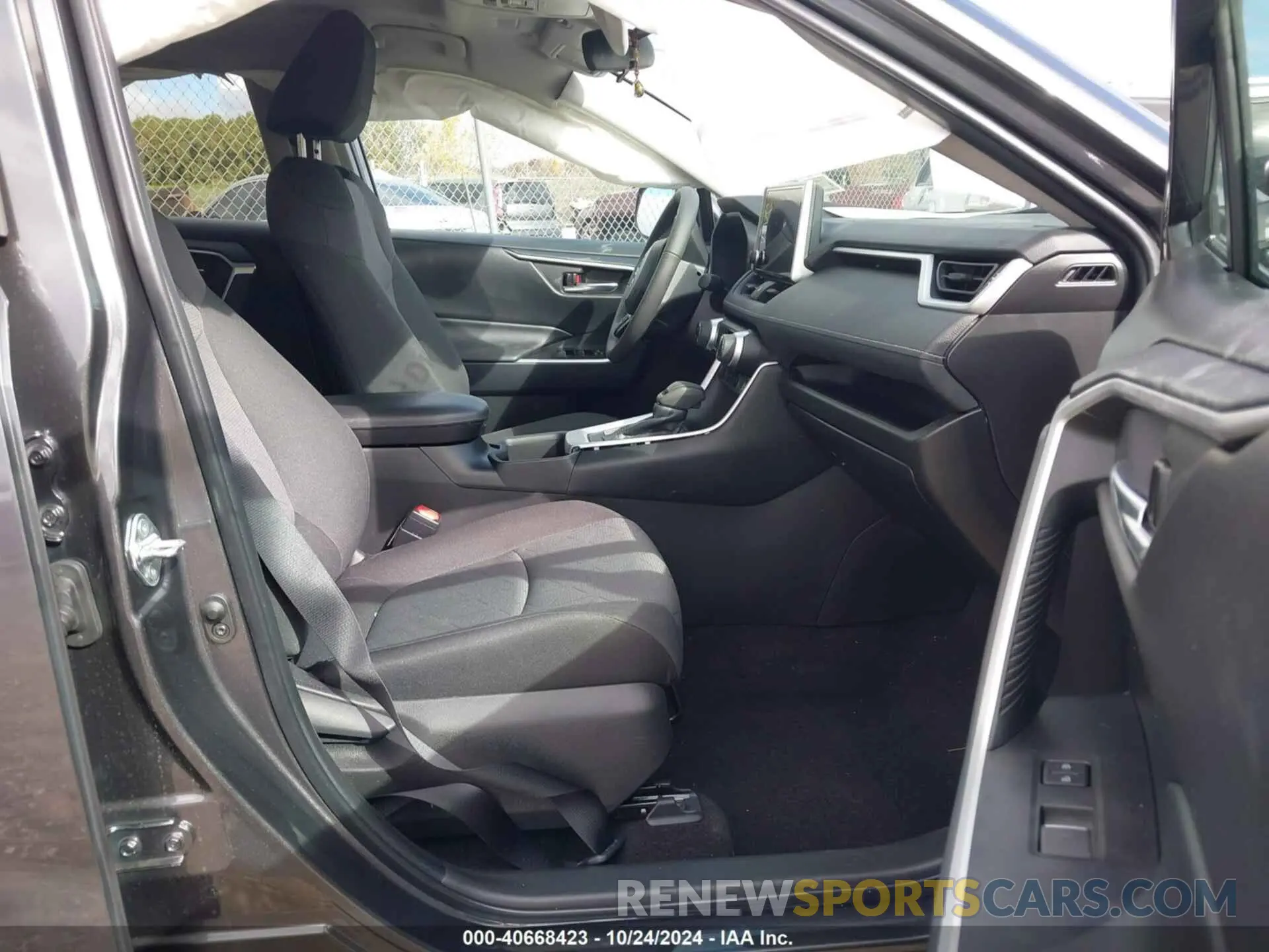 5 fotografías del automóvil dañado 2T3P1RFV2RC454649 TOYOTA RAV4 2024