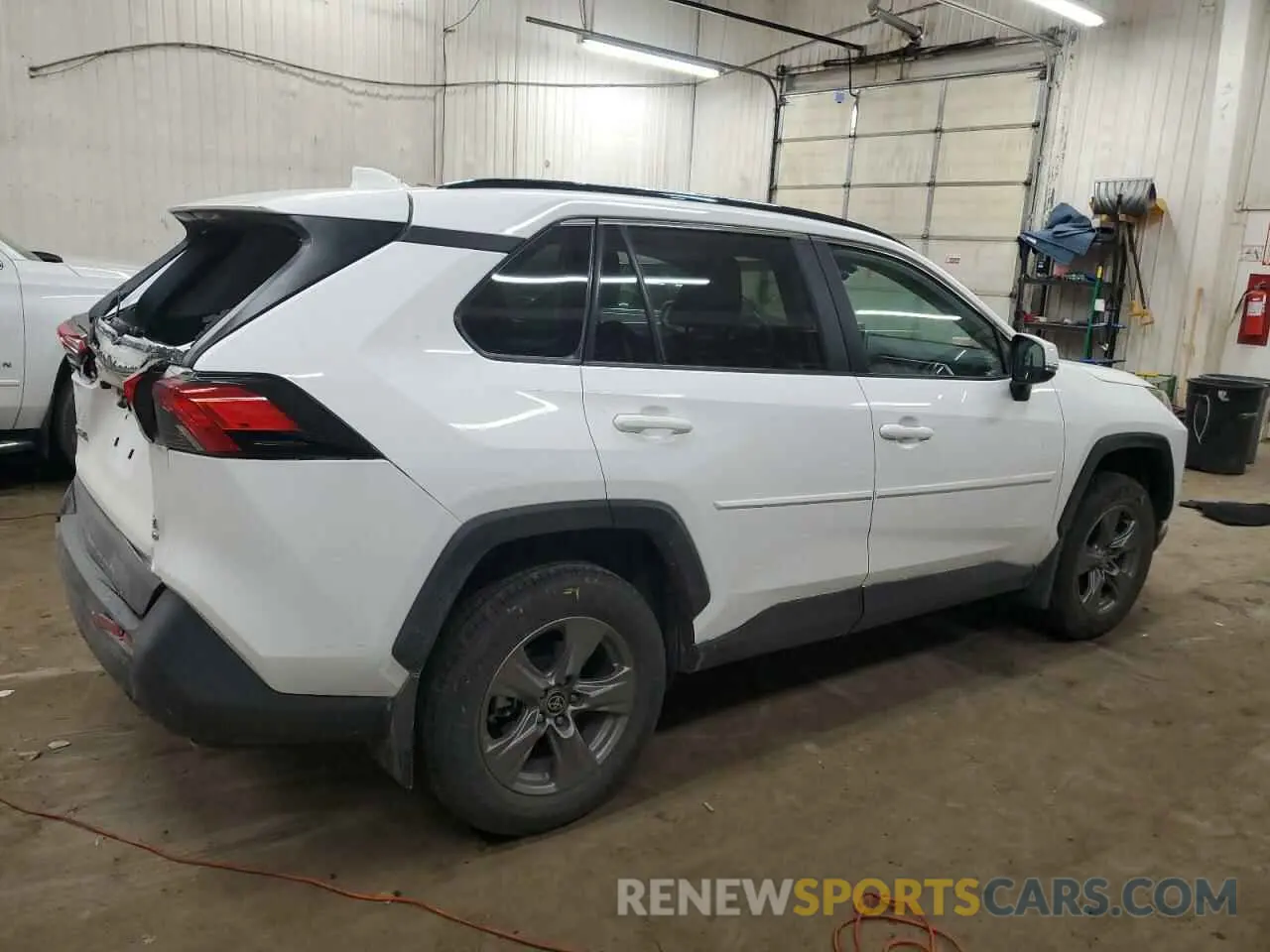 3 fotografías del automóvil dañado 2T3P1RFV2RC459785 TOYOTA RAV4 2024