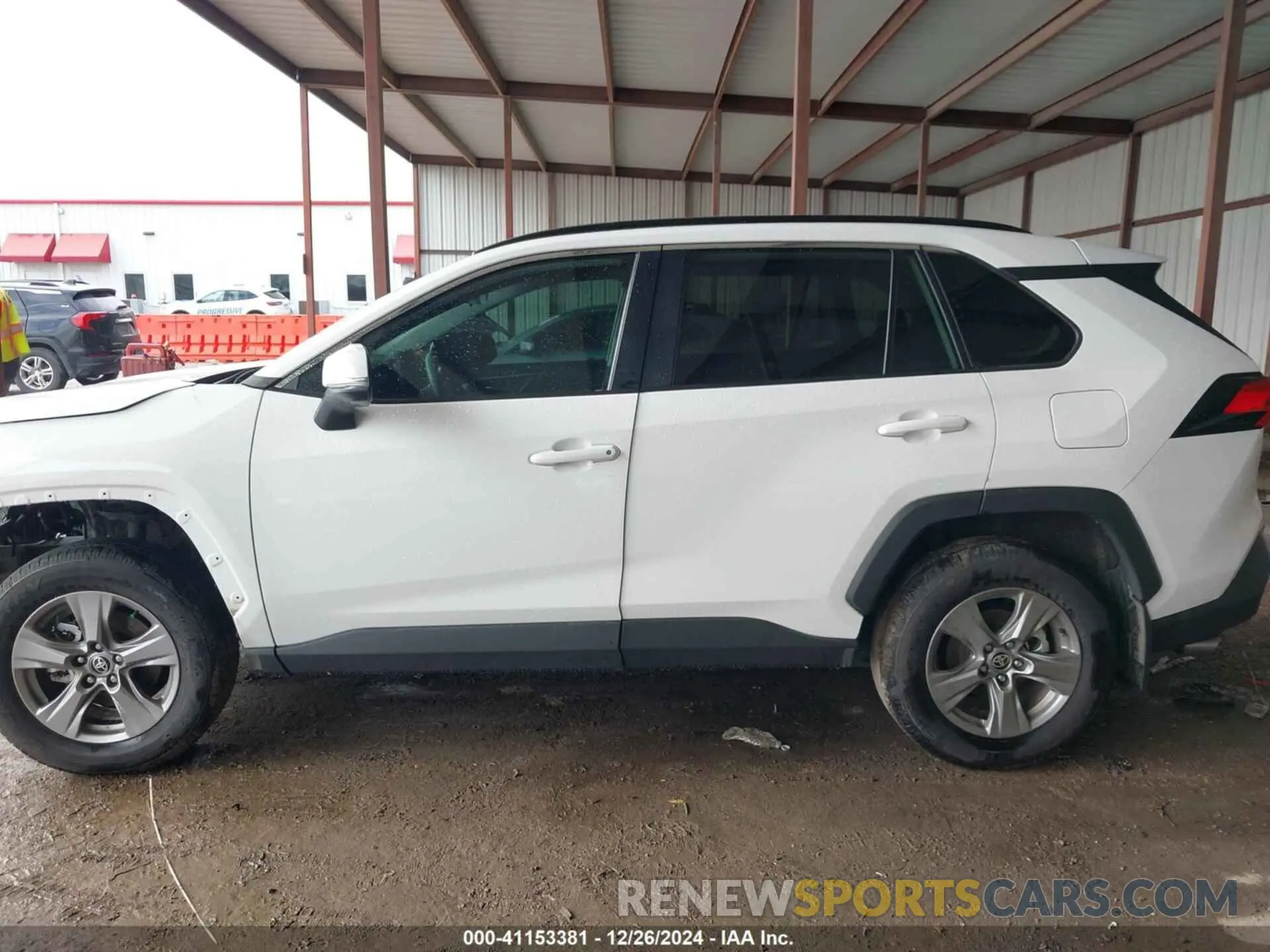15 fotografías del automóvil dañado 2T3P1RFV3RC406772 TOYOTA RAV4 2024