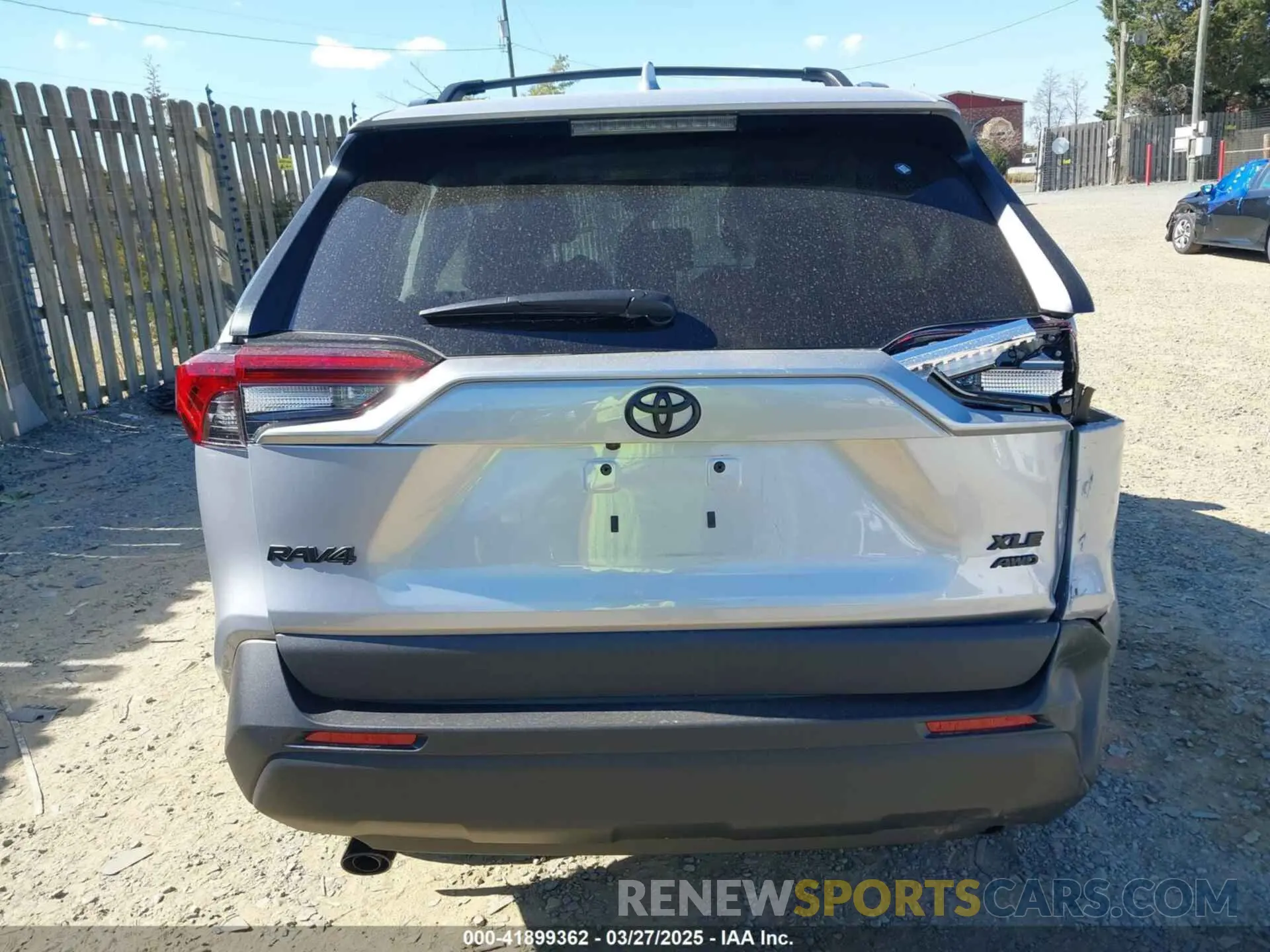 17 fotografías del automóvil dañado 2T3P1RFV3RC480256 TOYOTA RAV4 2024