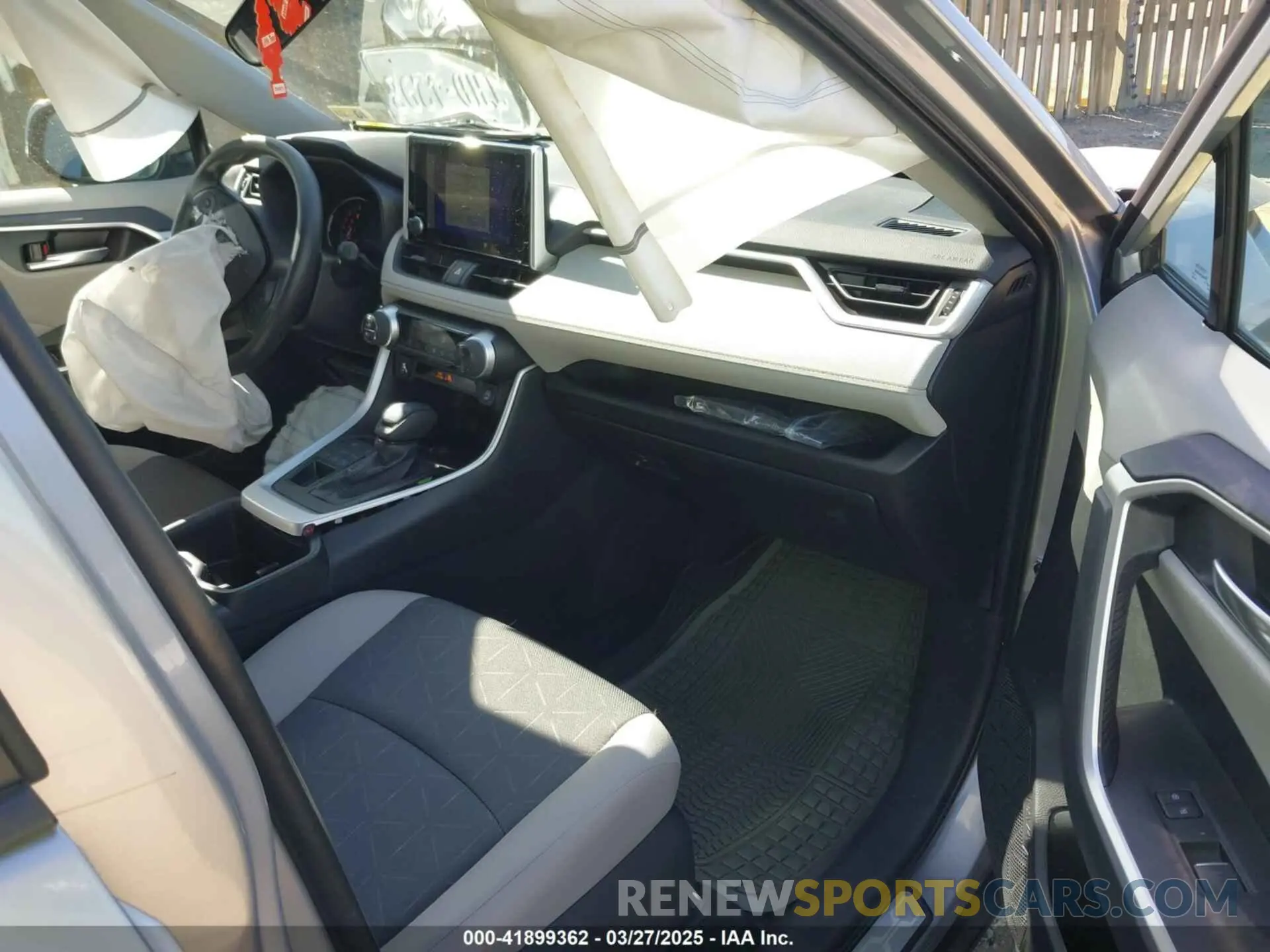5 fotografías del automóvil dañado 2T3P1RFV3RC480256 TOYOTA RAV4 2024