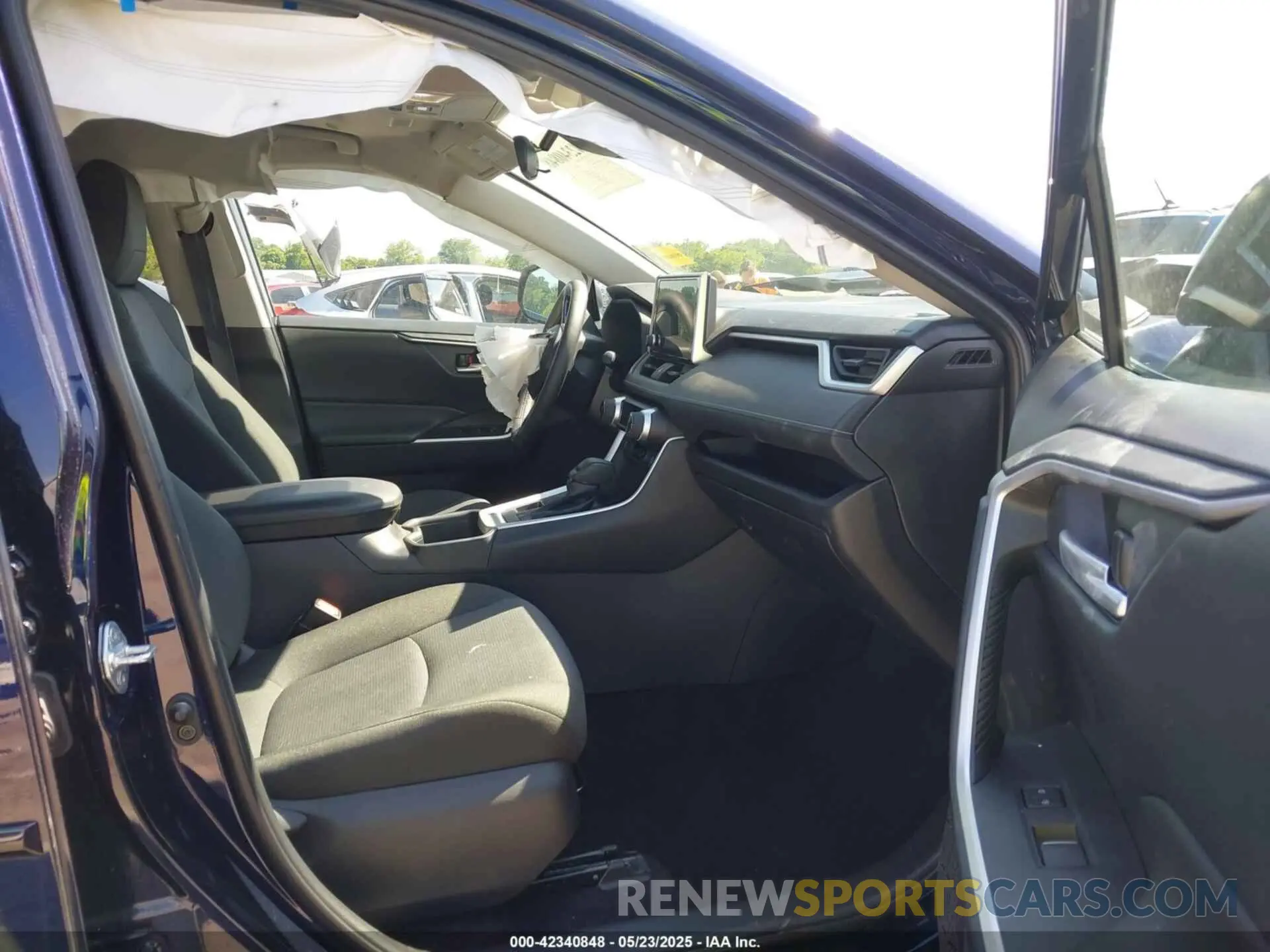 5 fotografías del automóvil dañado 2T3P1RFV3RW478358 TOYOTA RAV4 2024