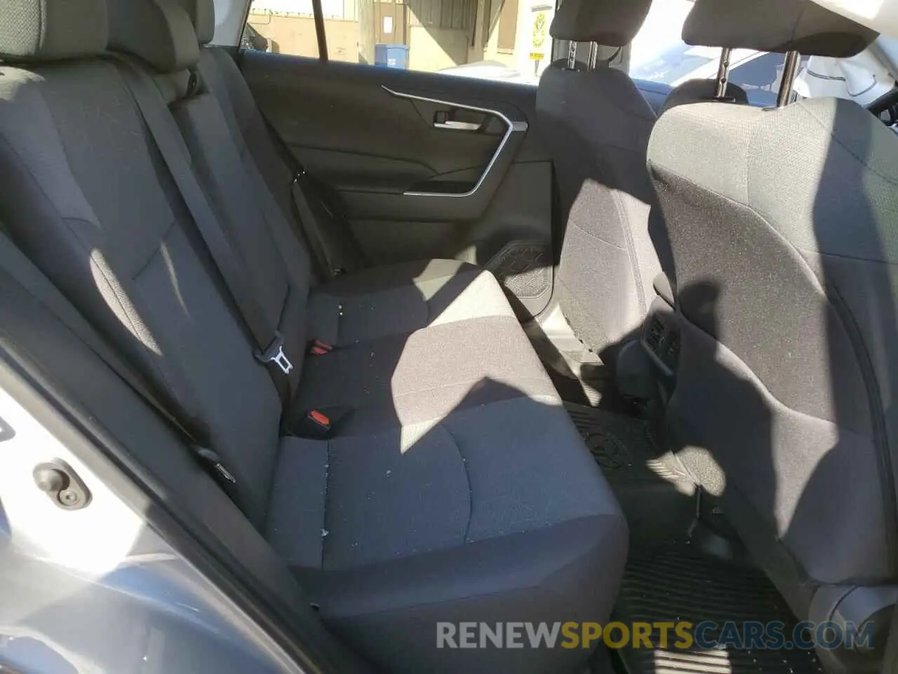 11 fotografías del automóvil dañado 2T3P1RFV3RW484676 TOYOTA RAV4 2024