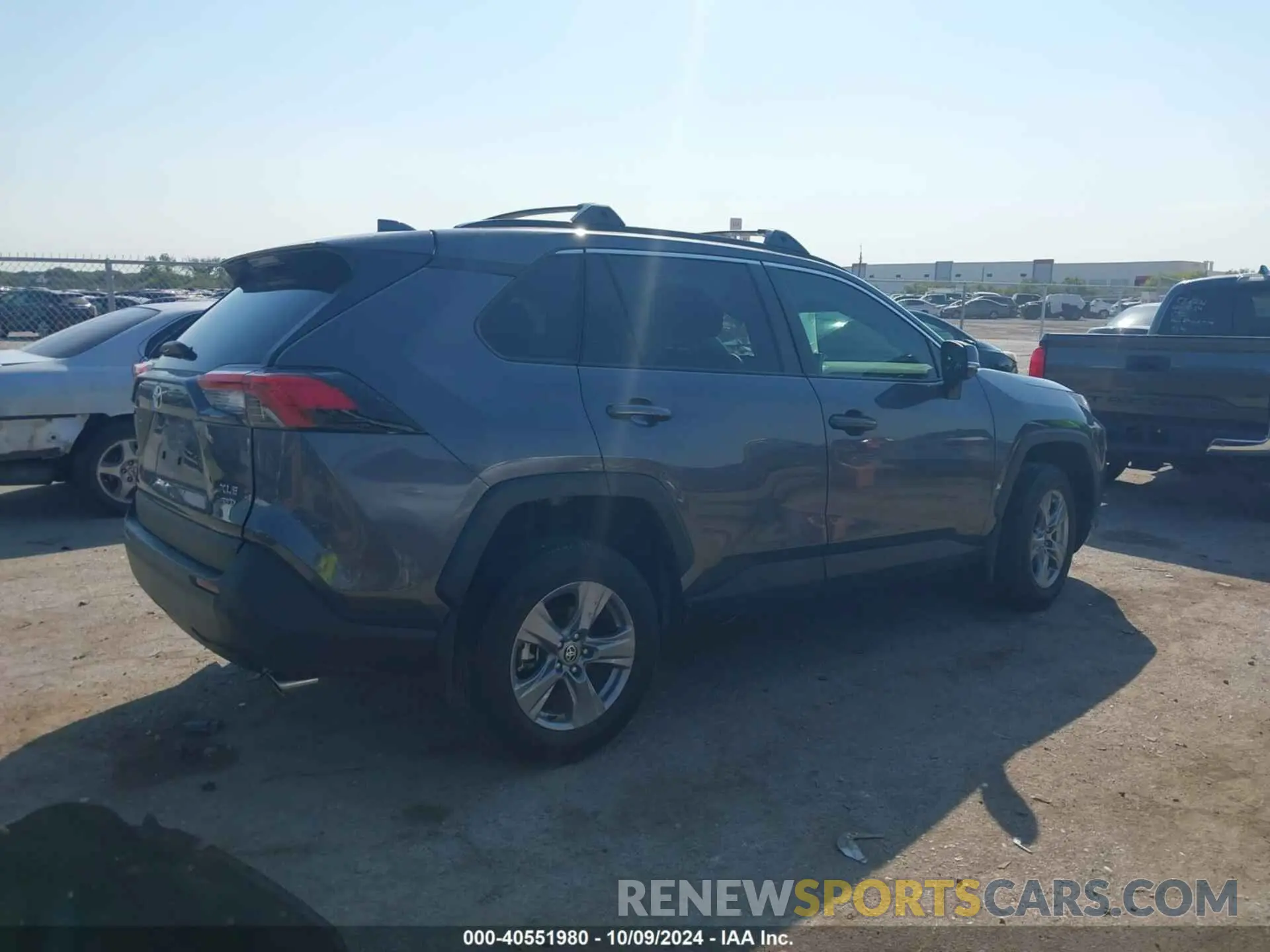 4 fotografías del automóvil dañado 2T3P1RFV4RC414850 TOYOTA RAV4 2024