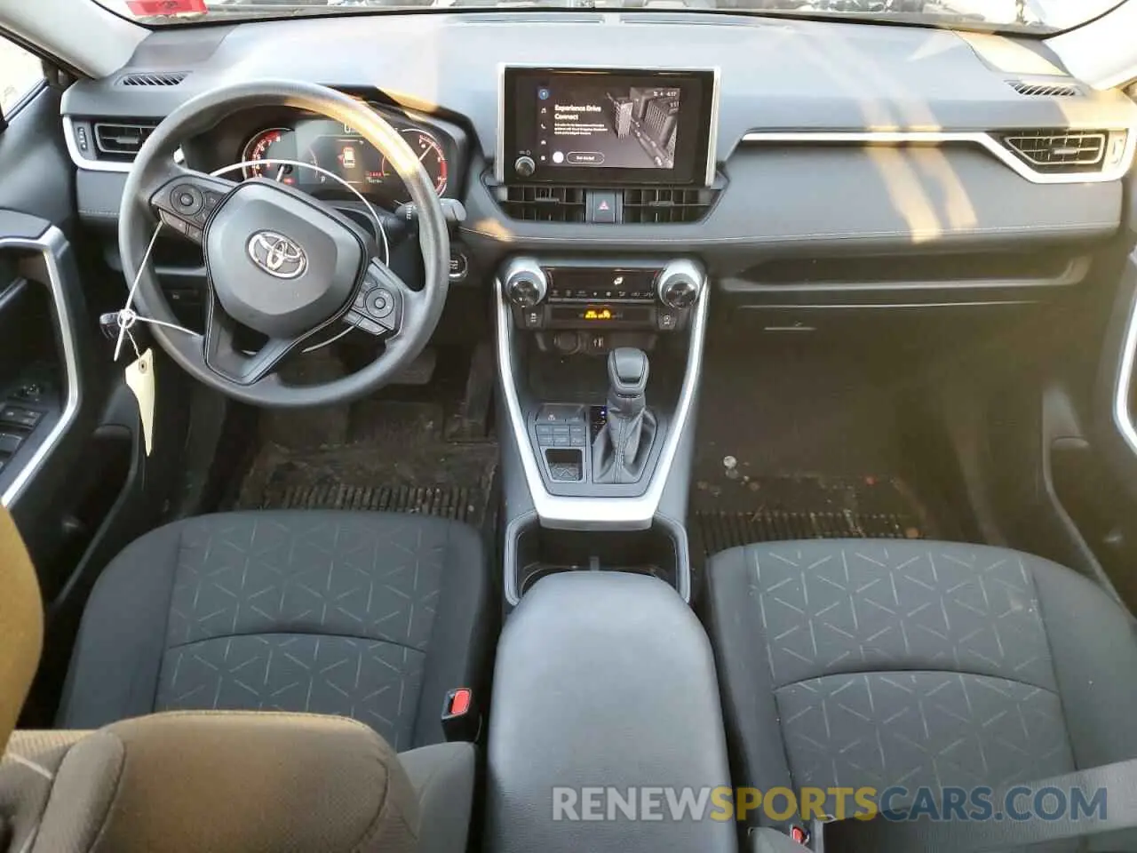 8 fotografías del automóvil dañado 2T3P1RFV4RC437108 TOYOTA RAV4 2024
