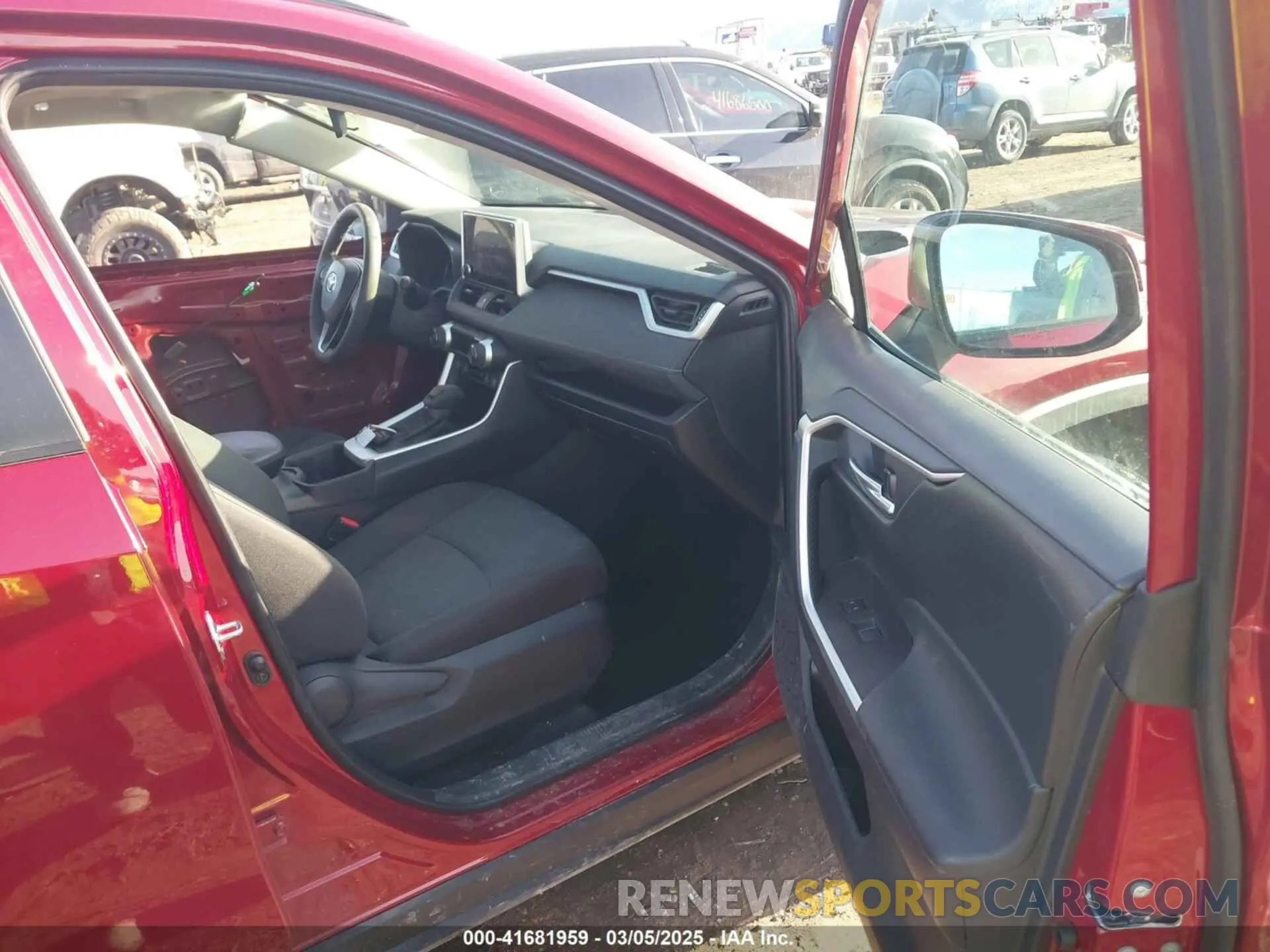5 fotografías del automóvil dañado 2T3P1RFV4RW414913 TOYOTA RAV4 2024