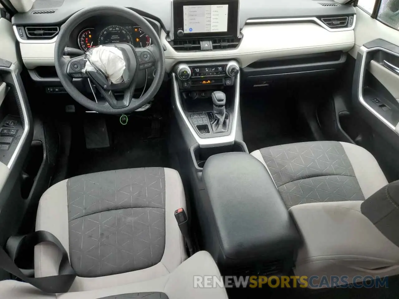 8 fotografías del automóvil dañado 2T3P1RFV4RW436796 TOYOTA RAV4 2024