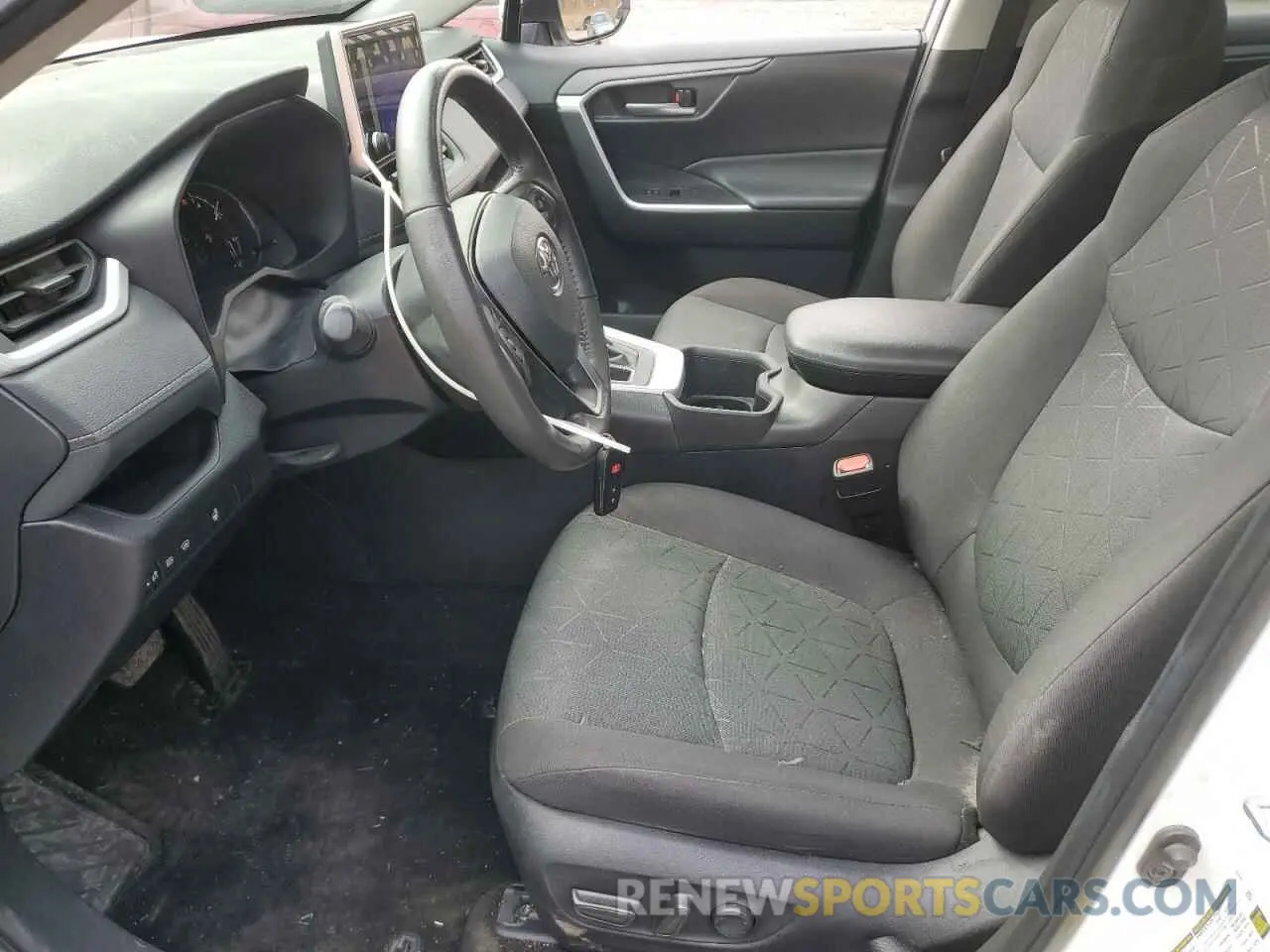7 fotografías del automóvil dañado 2T3P1RFV6RC394956 TOYOTA RAV4 2024