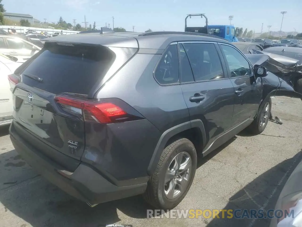 3 fotografías del automóvil dañado 2T3P1RFV6RC410329 TOYOTA RAV4 2024