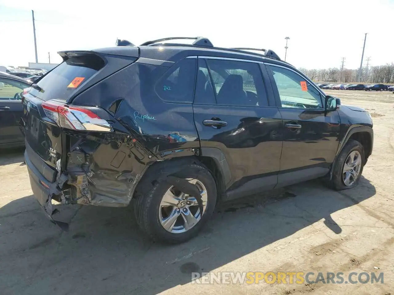 3 fotografías del automóvil dañado 2T3P1RFV6RC475133 TOYOTA RAV4 2024