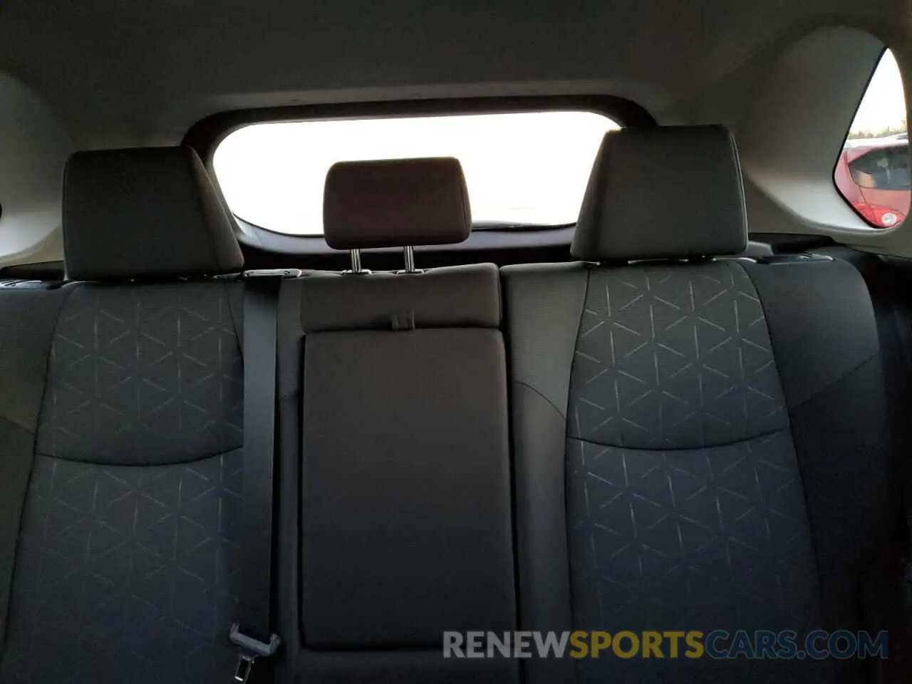 10 fotografías del automóvil dañado 2T3P1RFV6RC484141 TOYOTA RAV4 2024