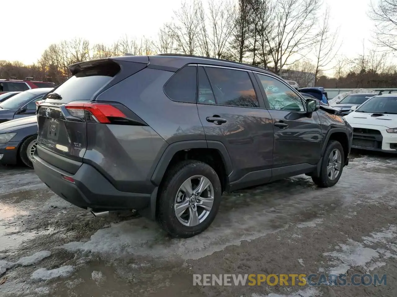 3 fotografías del automóvil dañado 2T3P1RFV6RC484141 TOYOTA RAV4 2024