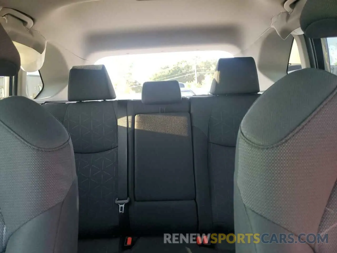 10 fotografías del automóvil dañado 2T3P1RFV6RW465359 TOYOTA RAV4 2024